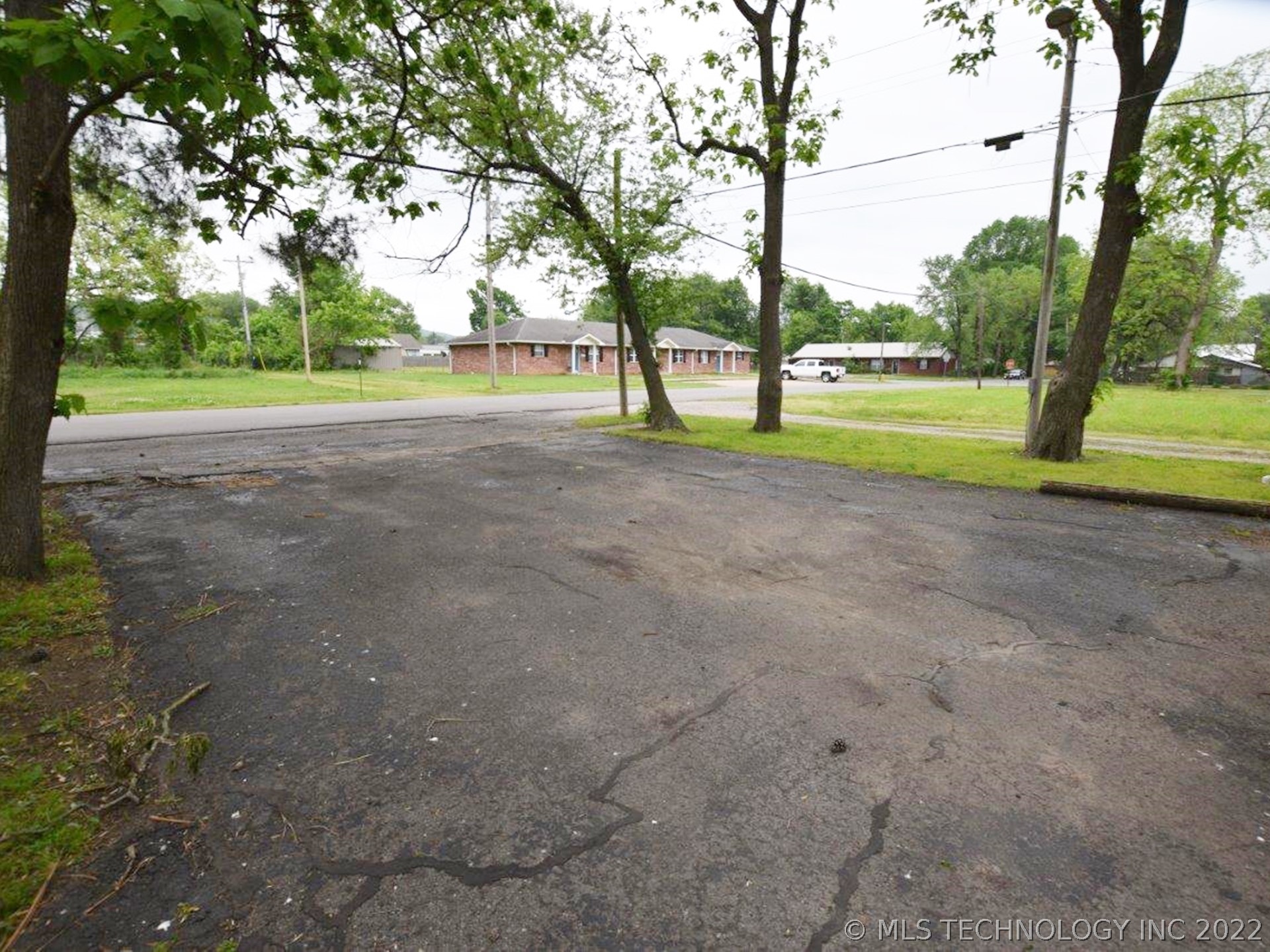 400 W Division Street Stilwell OK 74960