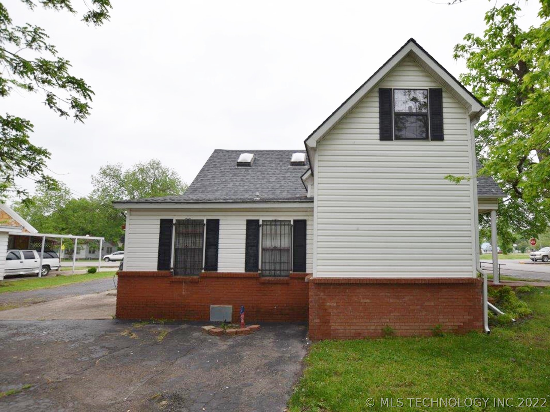 400 W Division Street Stilwell OK 74960