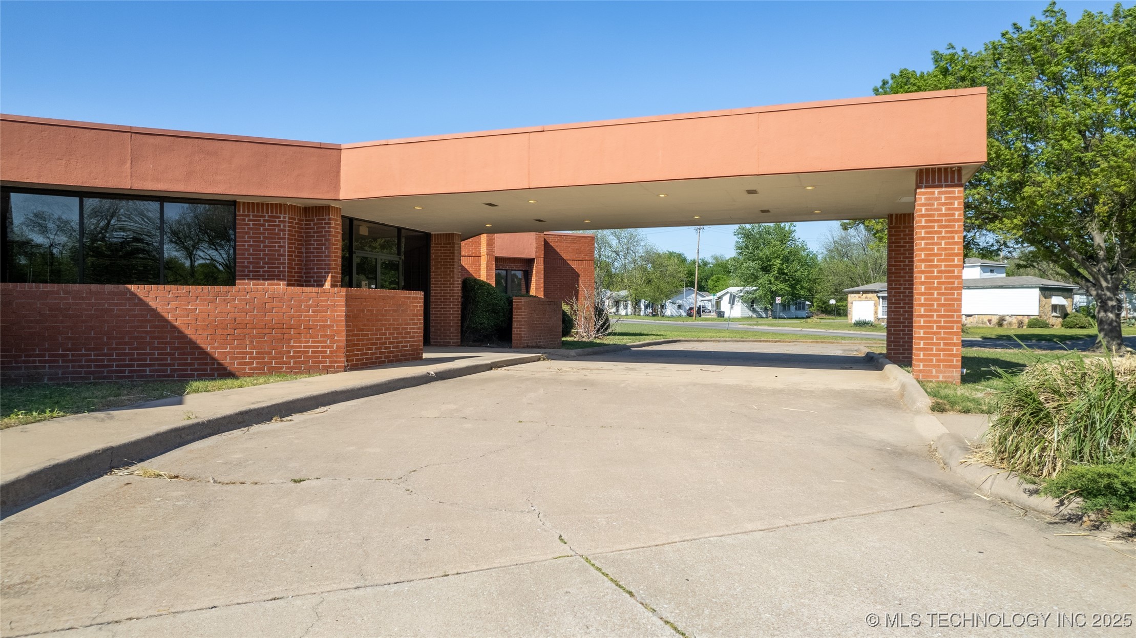 1221 G Street NW Ardmore OK 73401