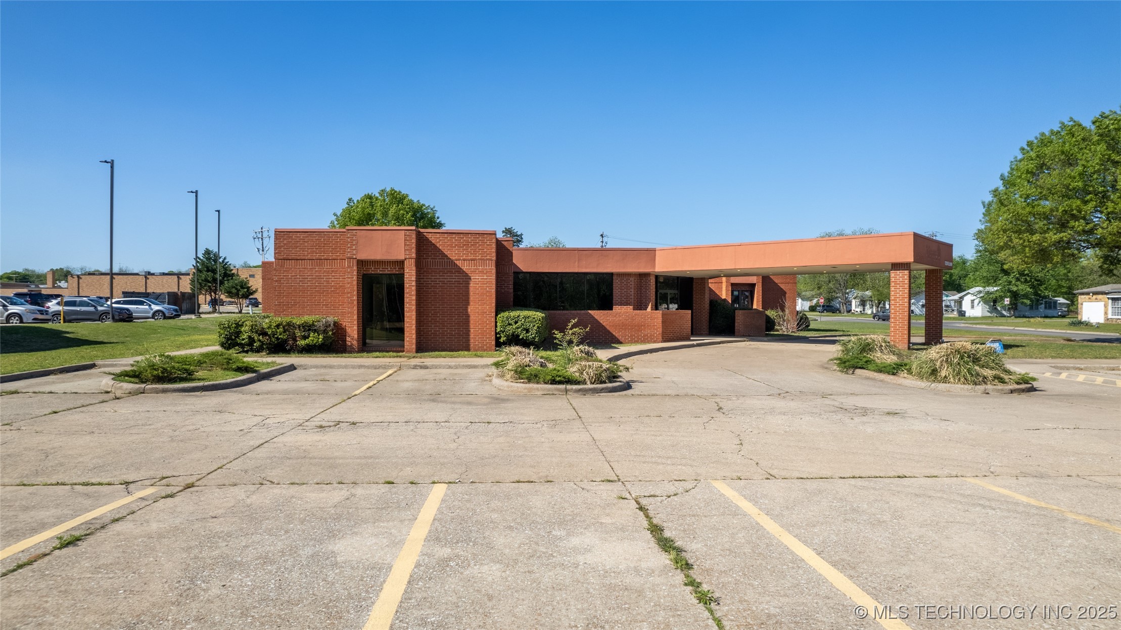1221 G Street NW Ardmore OK 73401