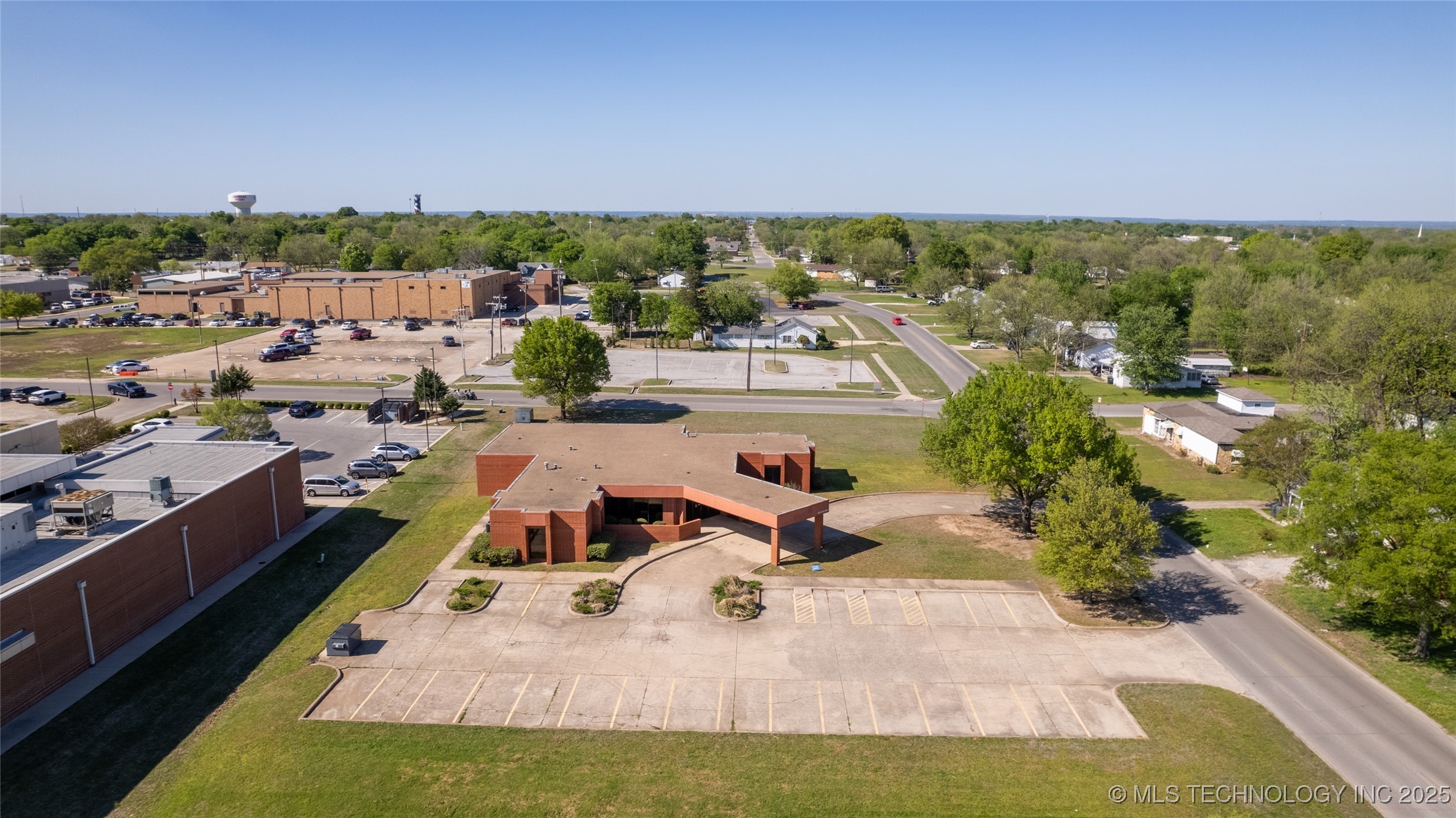 1221 G Street NW Ardmore OK 73401