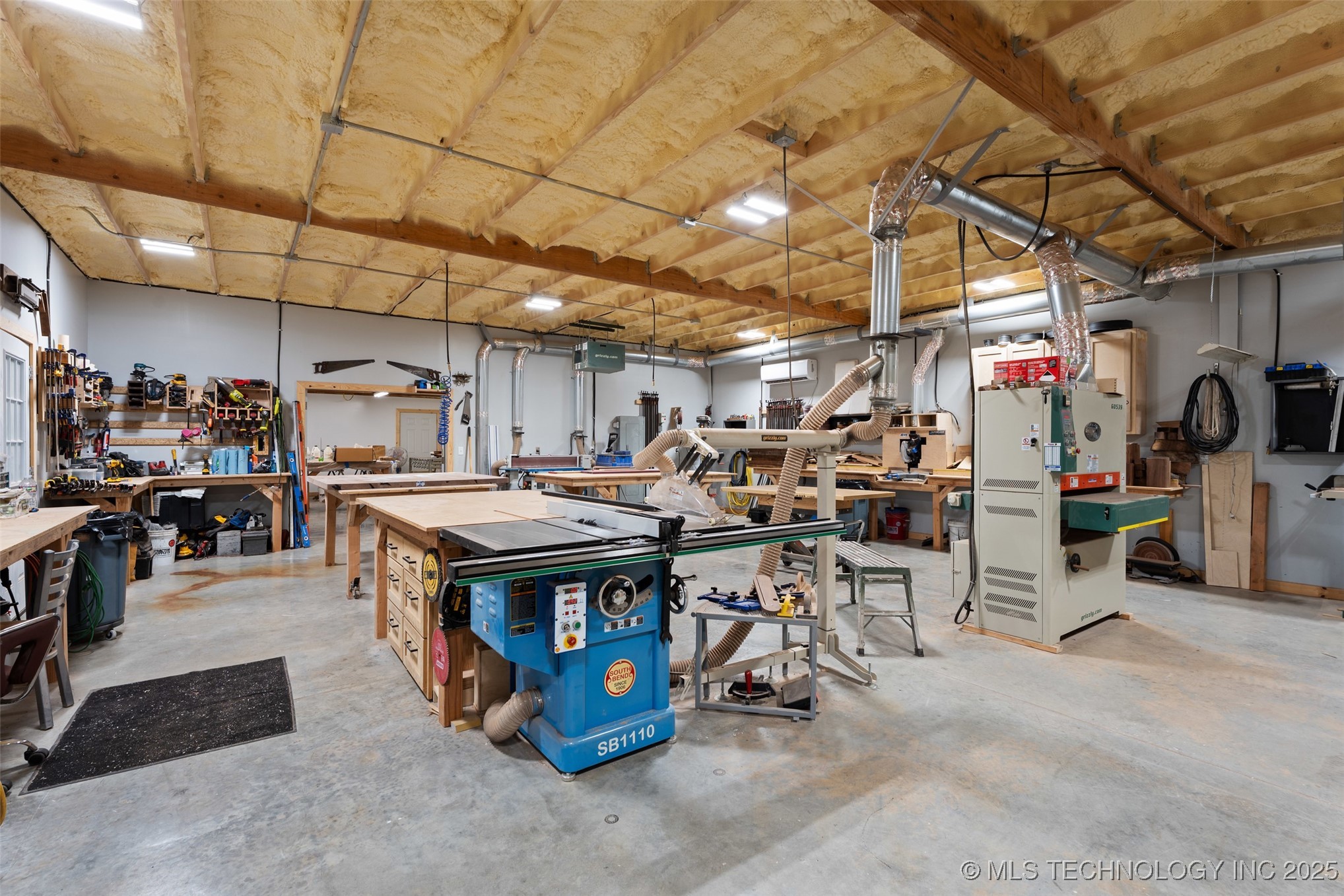 602 W 39th Street Grove OK 74344