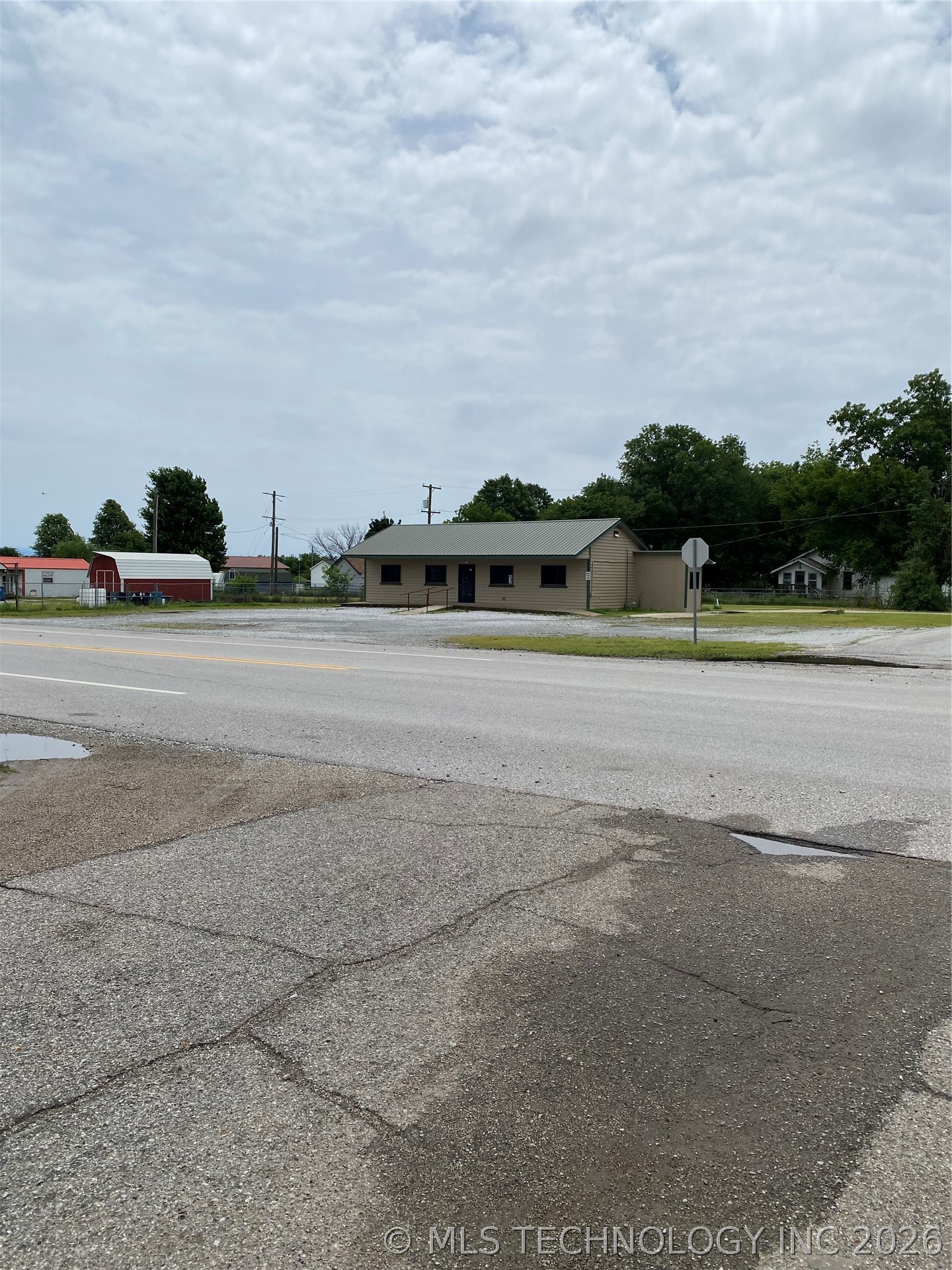 301 E Conner Avenue Fairland OK 74343