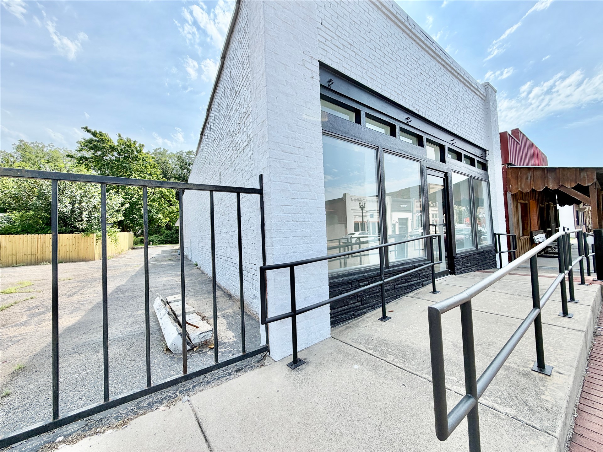 132 N Lee Street Fort Gibson OK 74434