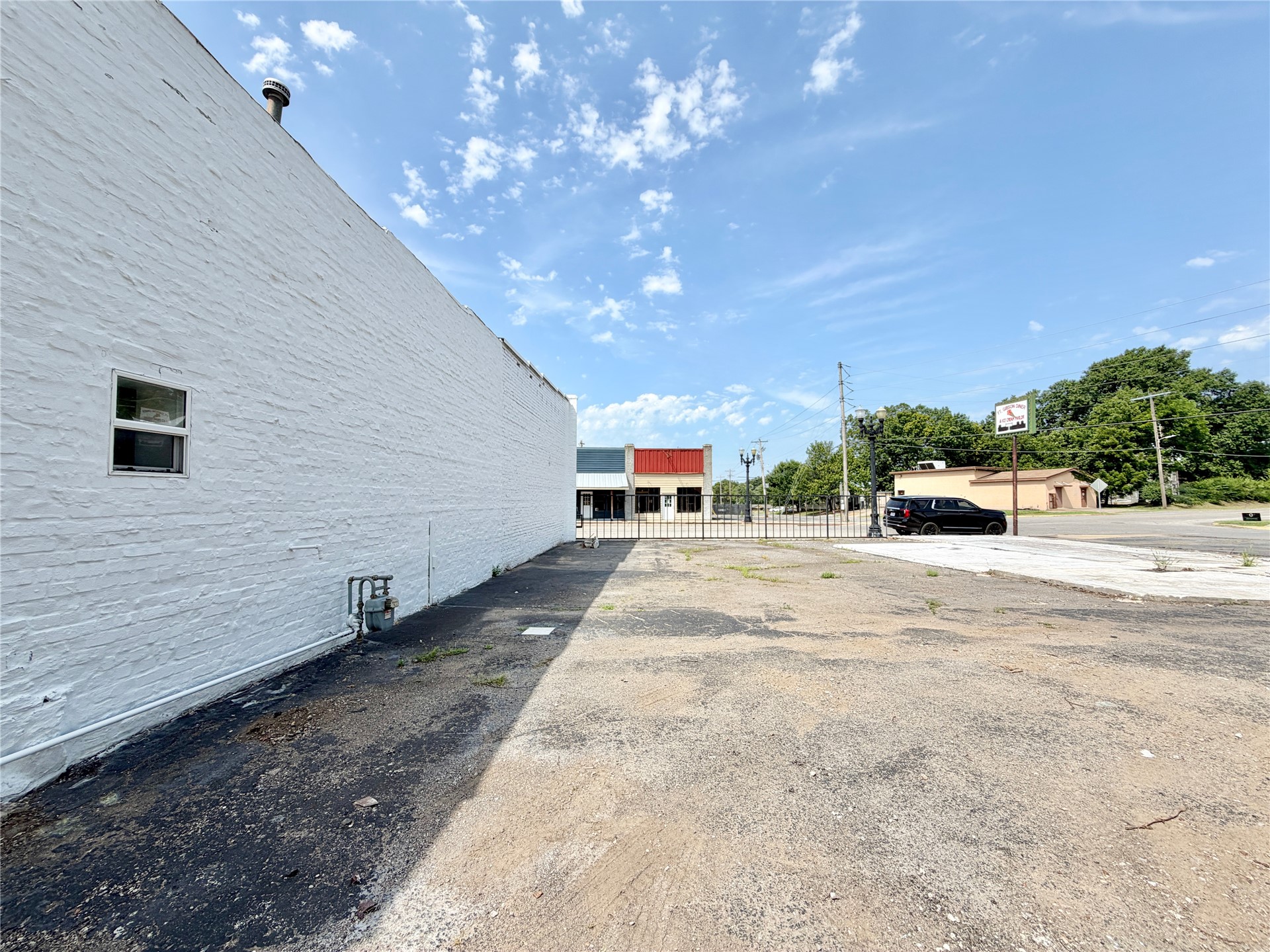 132 N Lee Street Fort Gibson OK 74434
