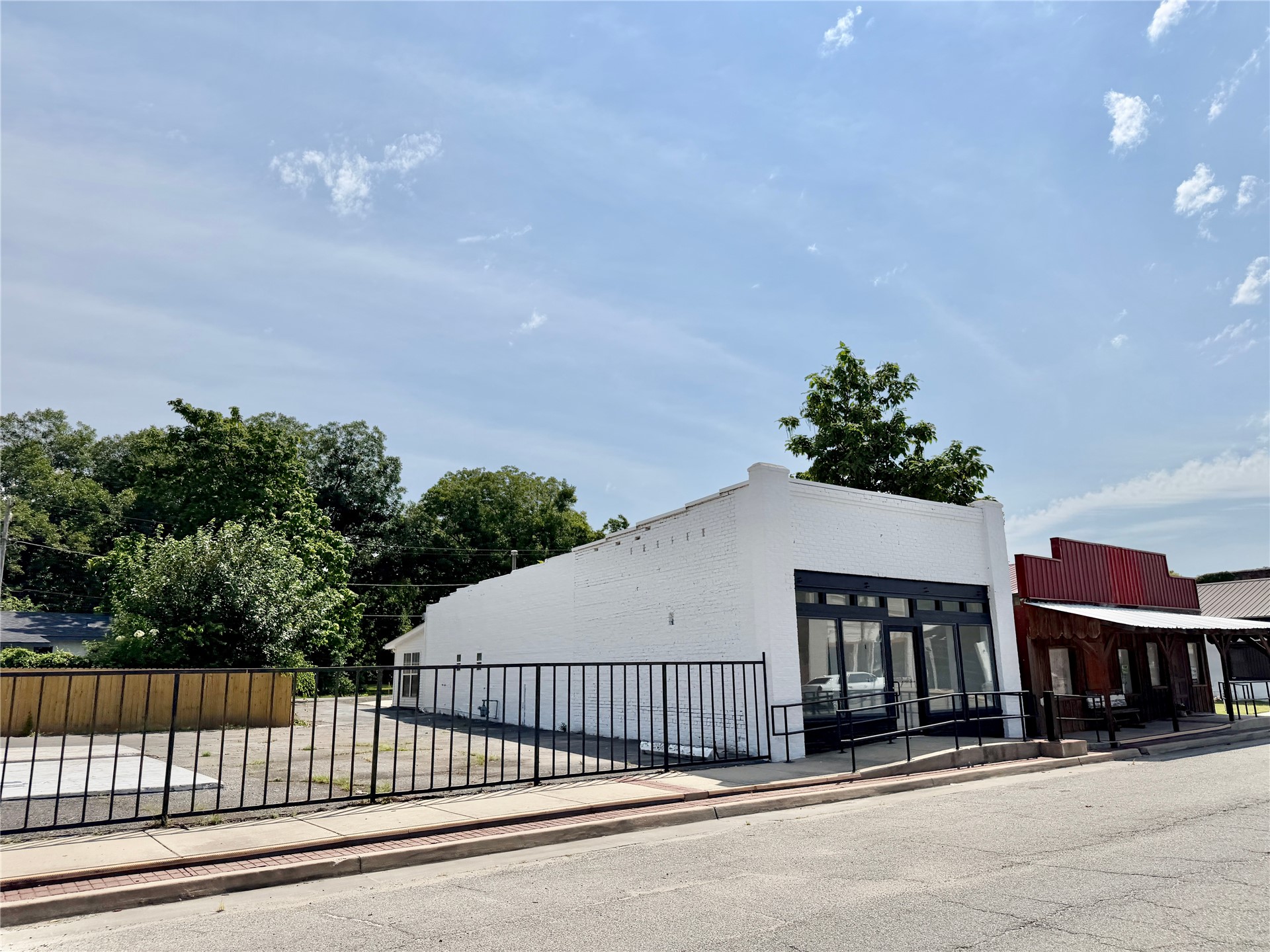 132 N Lee Street Fort Gibson OK 74434