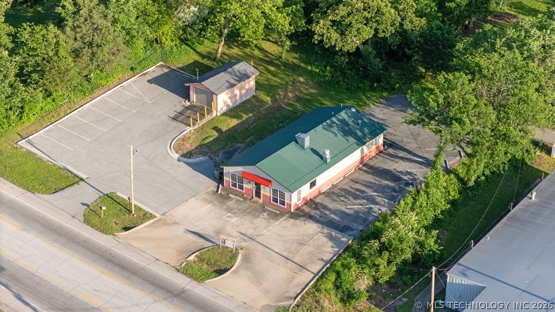 310 E 3rd Street Grove OK 74344