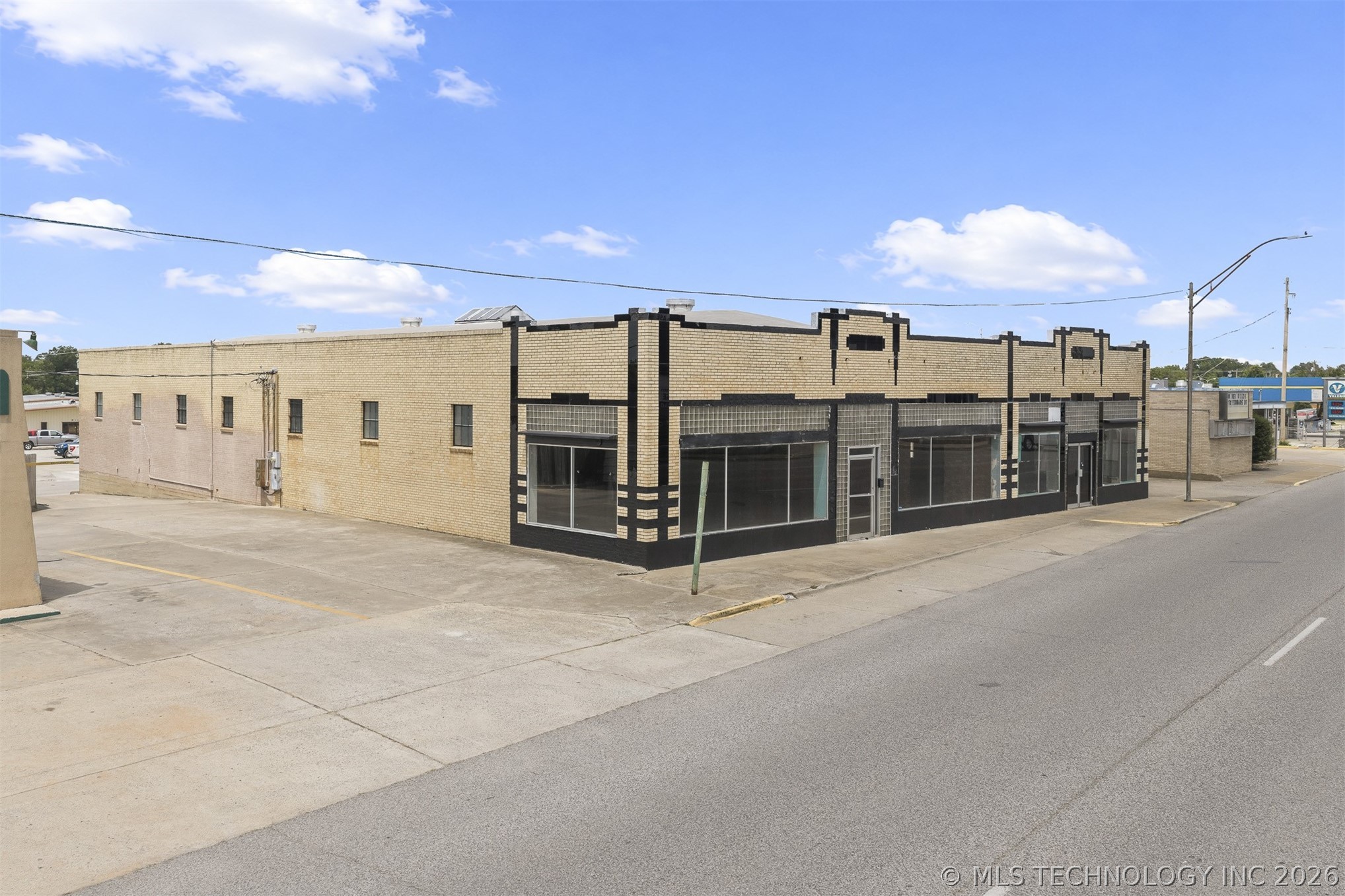 815 W Broadway Street Ardmore OK 73401