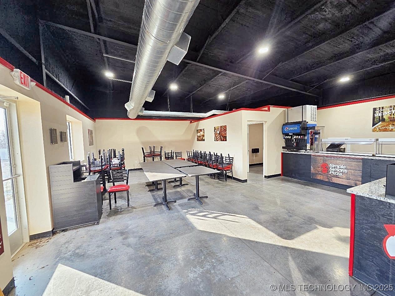 301 N F Street Yale OK 74085