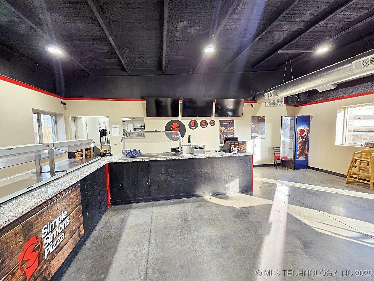 301 N F Street Yale OK 74085
