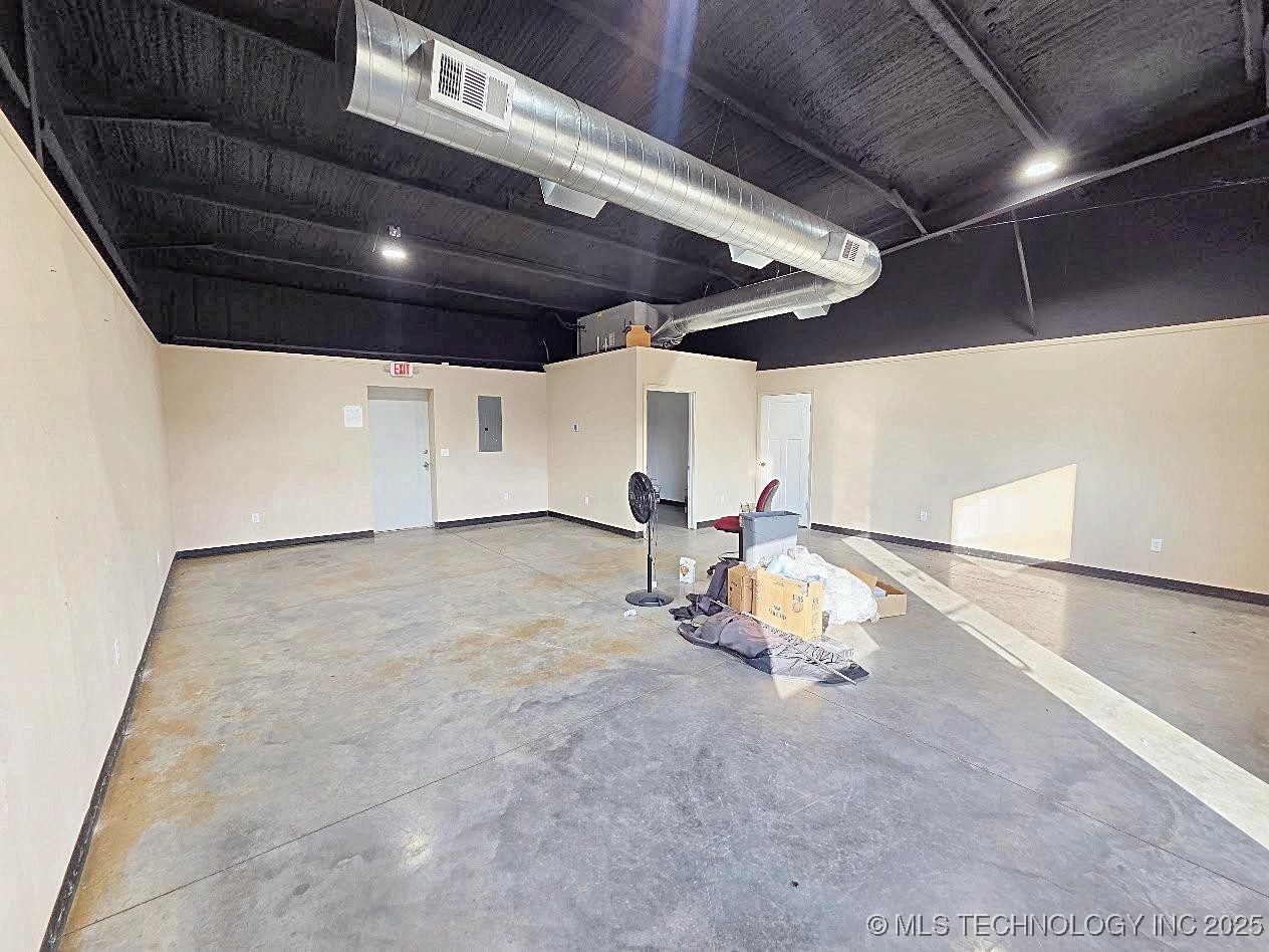 301 N F Street Yale OK 74085