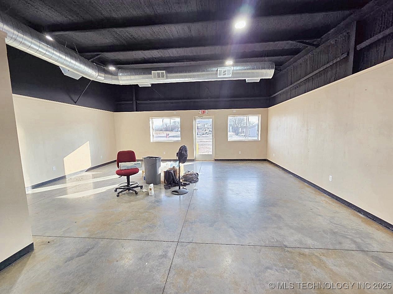 301 N F Street Yale OK 74085