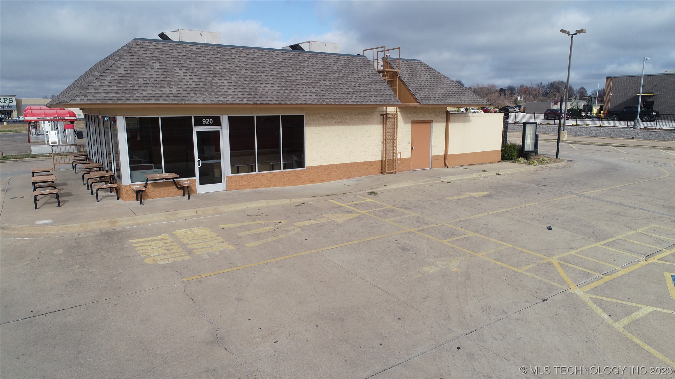 920 S Ross Street Fort Gibson OK 74434