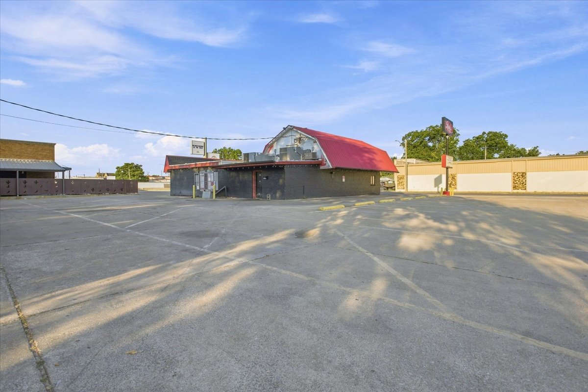 520 N 1st Avenue Durant OK 74701