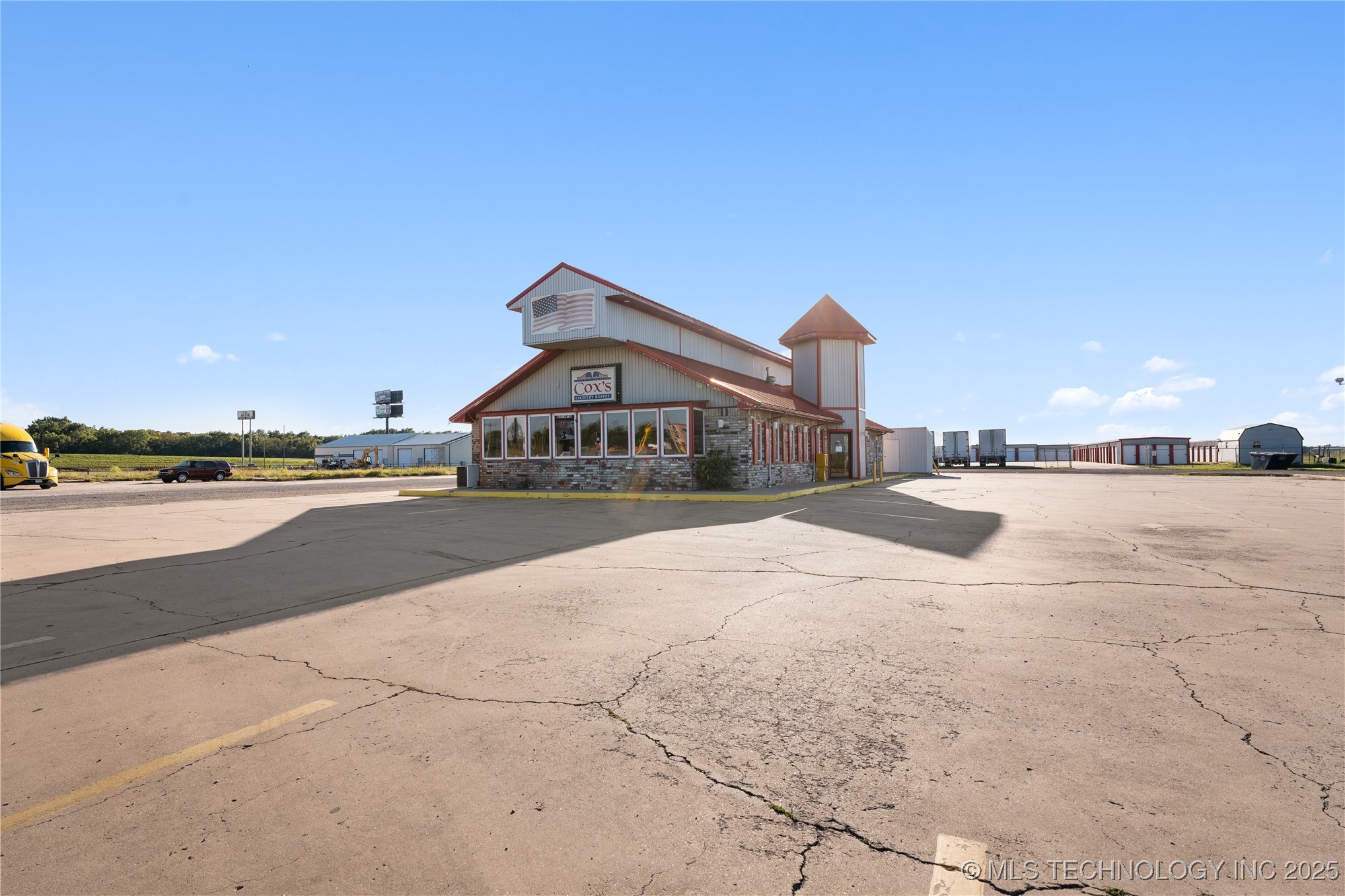 18753 S Highway 100 Webbers Falls OK 74470