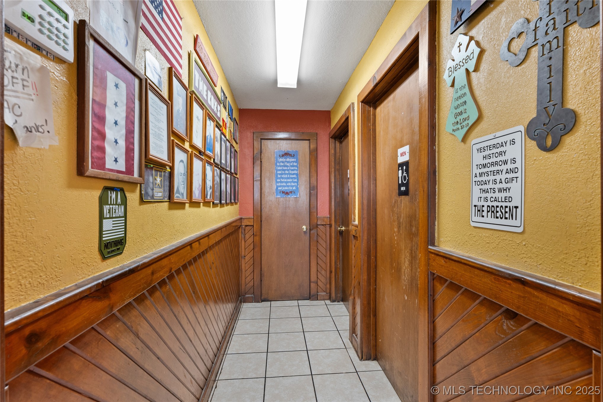 18753 S Highway 100 Webbers Falls OK 74470