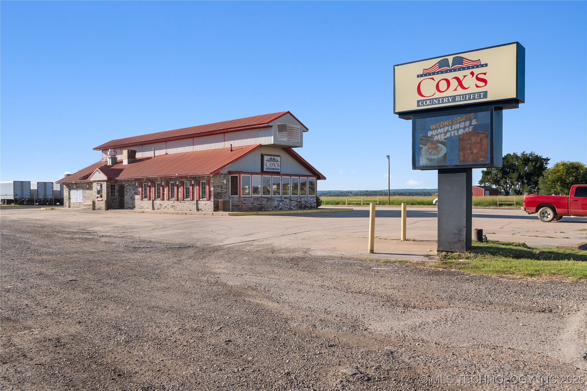 18753 S Highway 100 Webbers Falls OK 74470