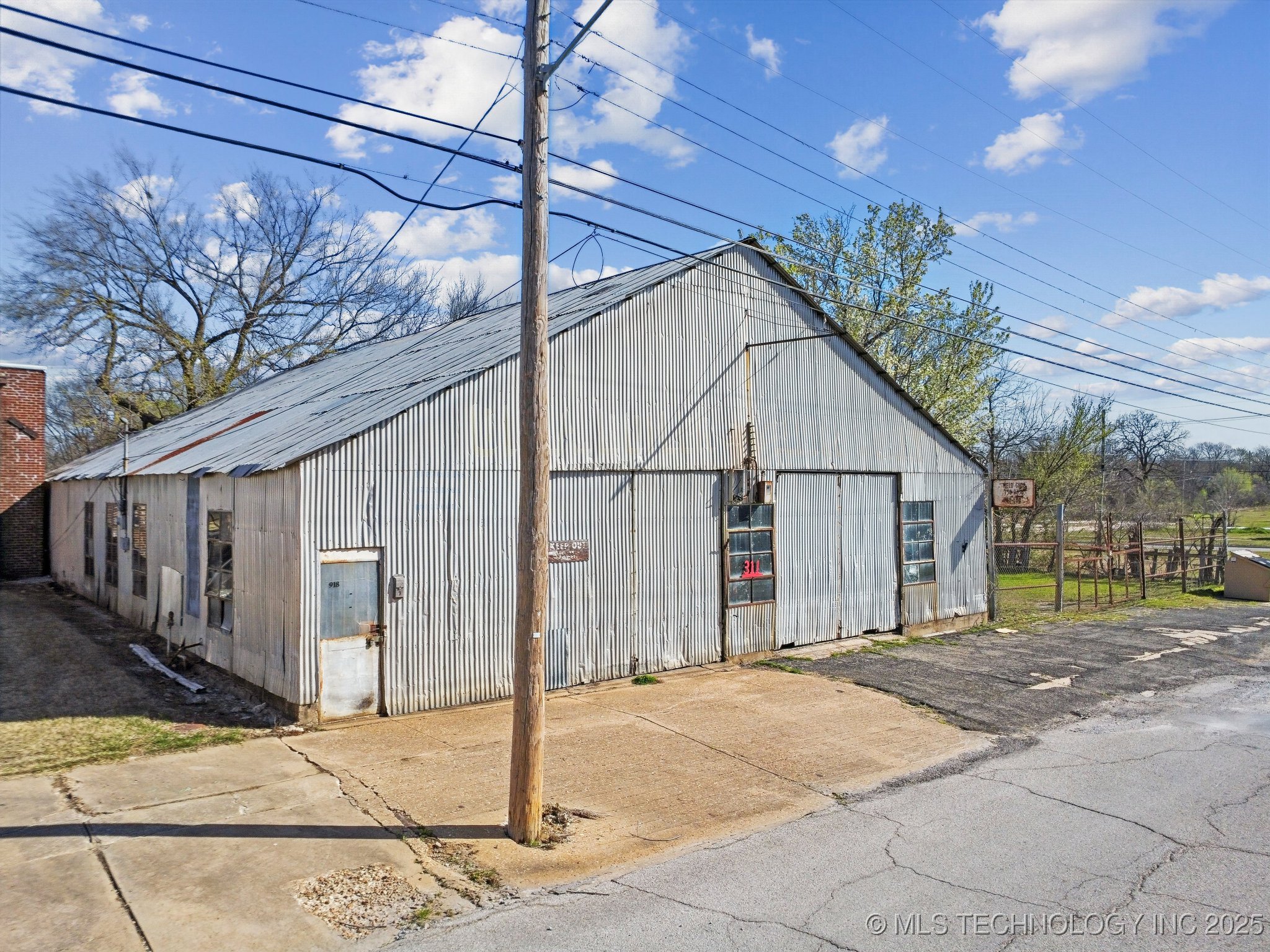 311 E 5th Street Okmulgee OK 74447