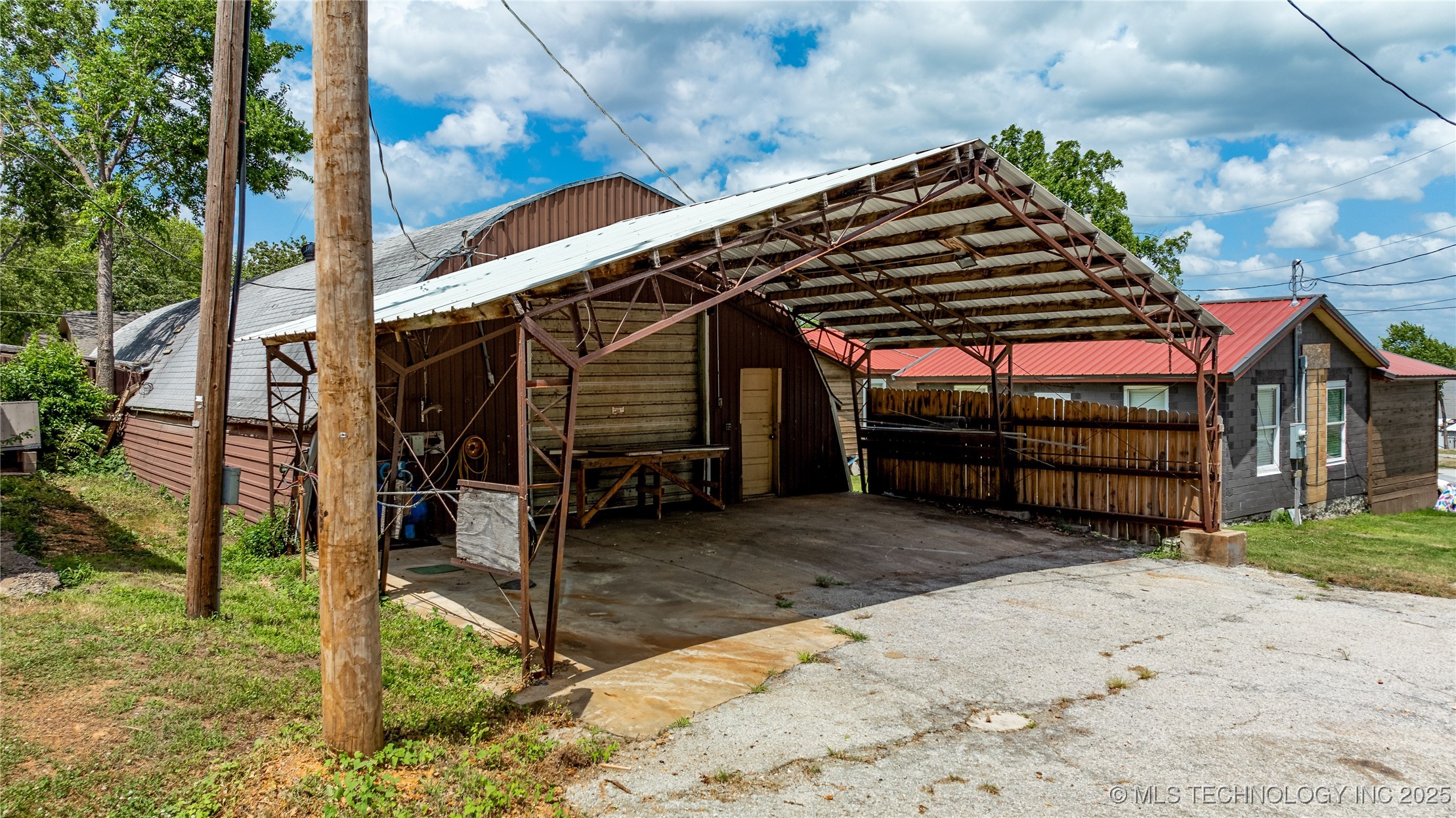 1511 98th Street NW Grove OK 74344
