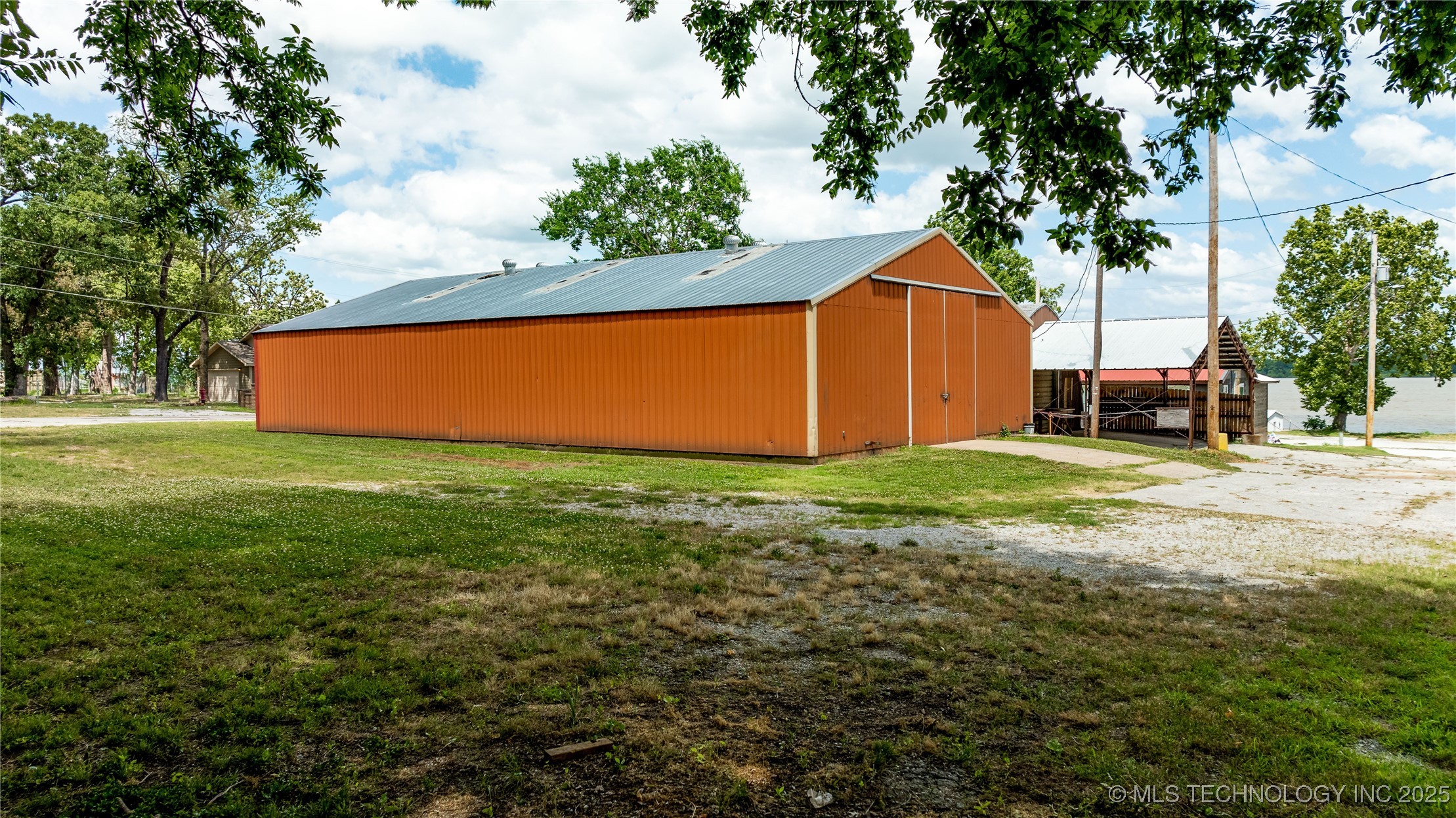 1511 98th Street NW Grove OK 74344