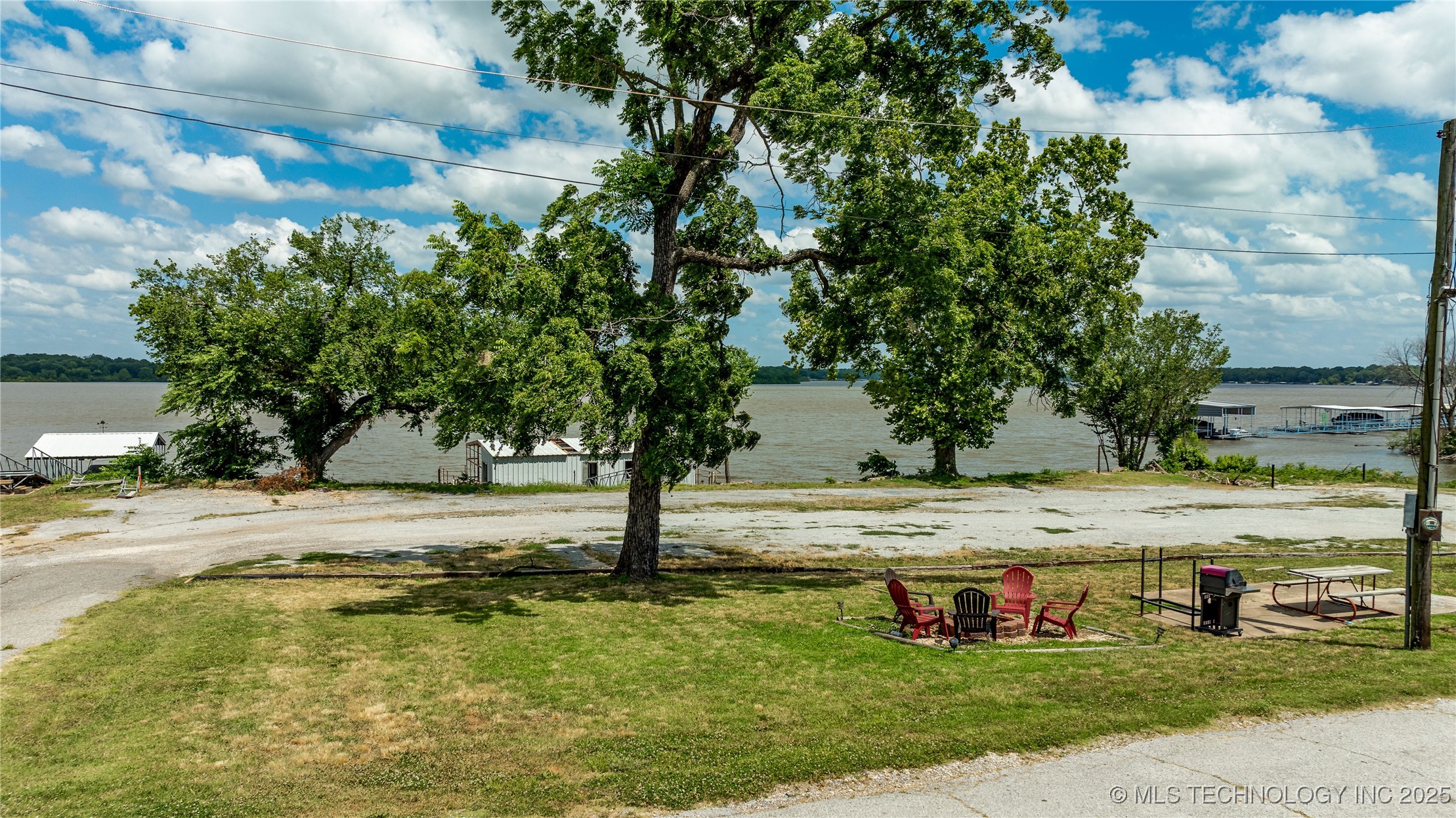 1511 98th Street NW Grove OK 74344