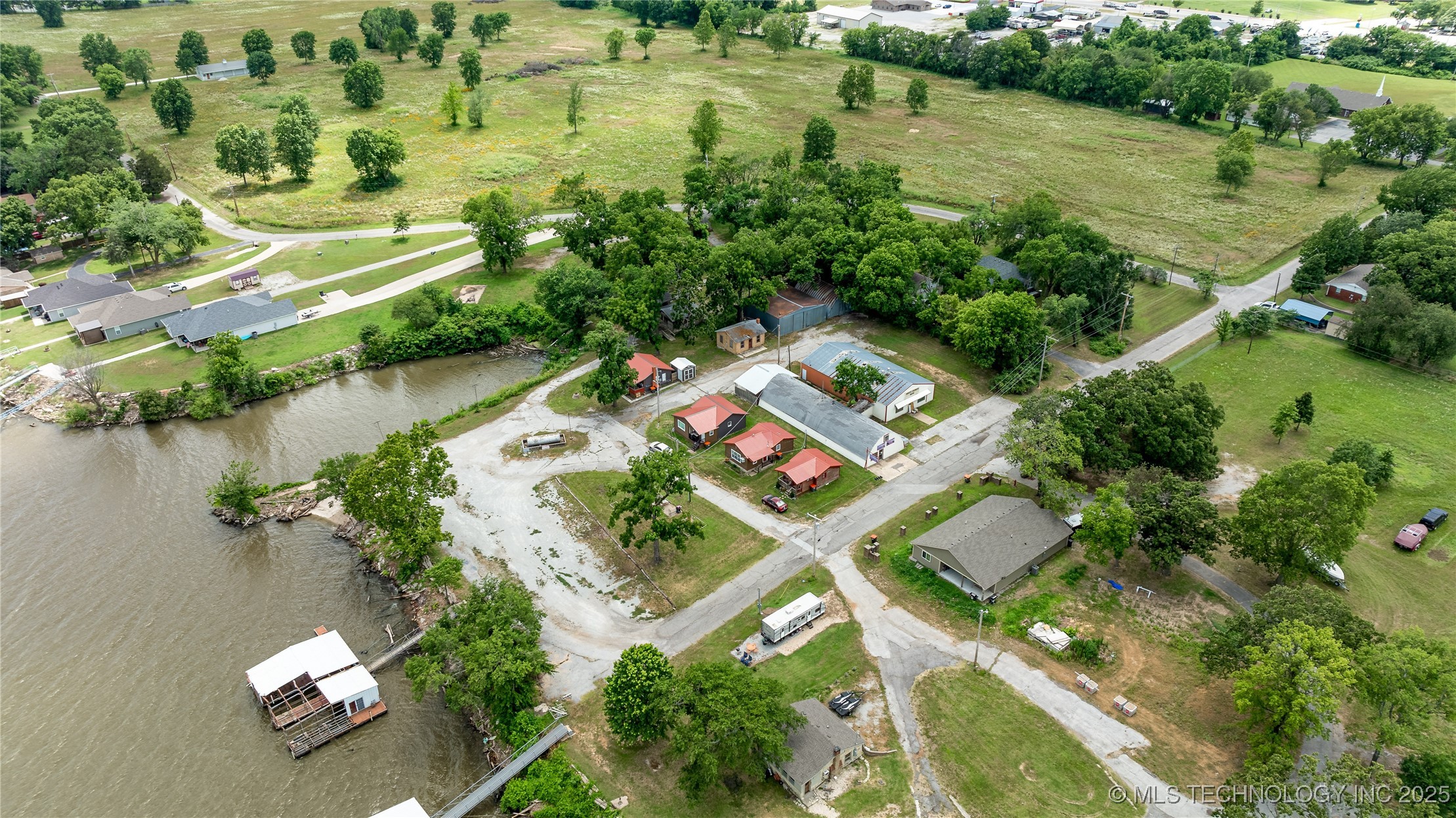 1511 98th Street NW Grove OK 74344