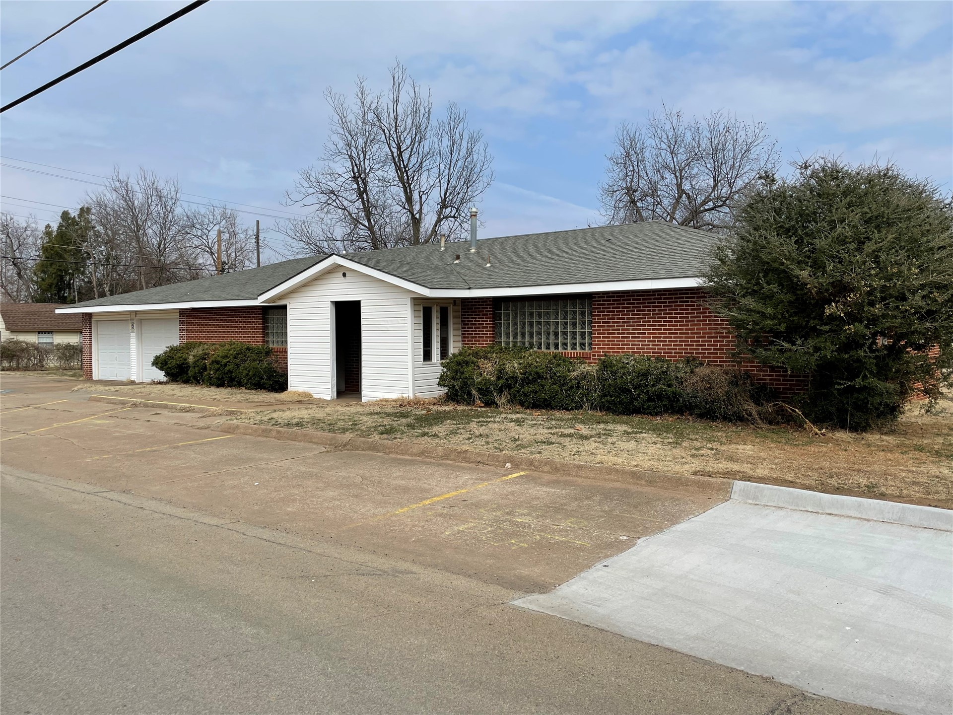 112 S Highland Avenue Cushing OK 74023