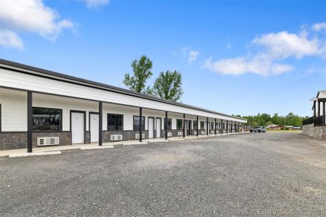 502 SE Lincoln Idabel OK 74745