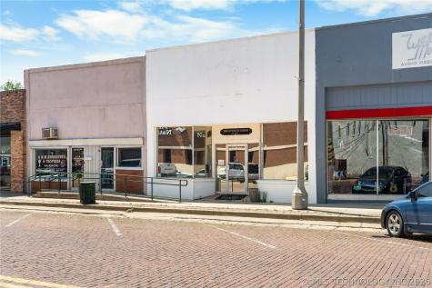107 N 3rd Avenue Durant OK 74701