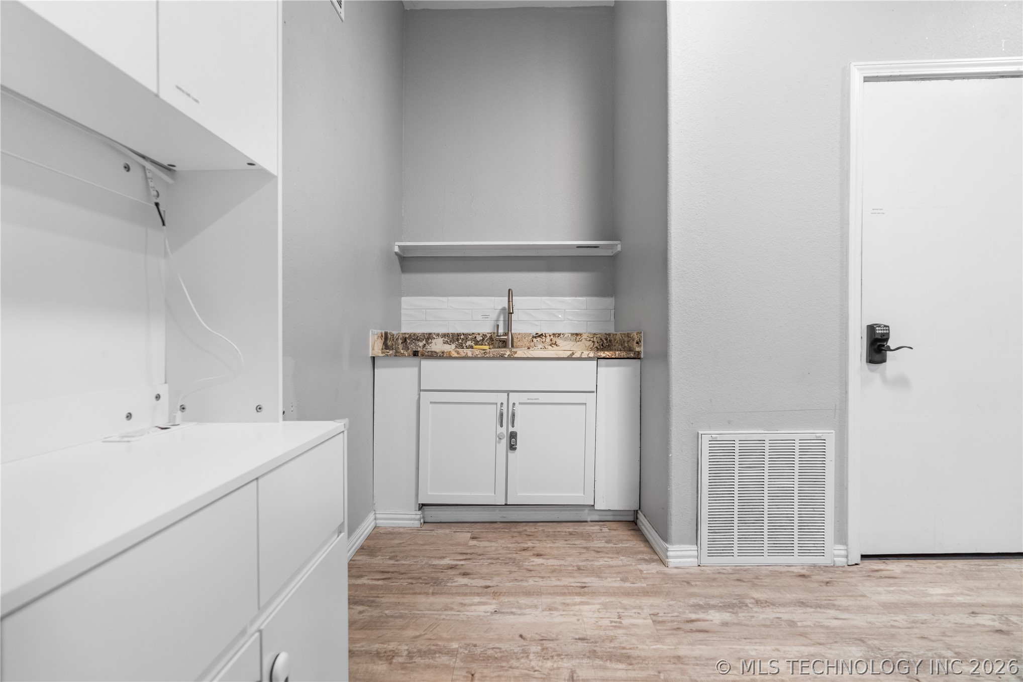 107 N 3rd Avenue Durant OK 74701