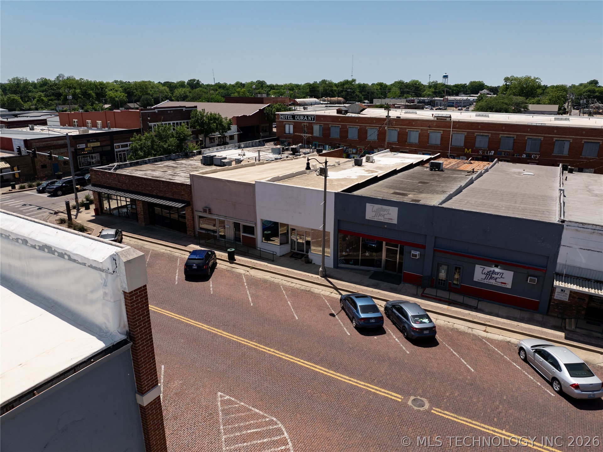 107 N 3rd Avenue Durant OK 74701