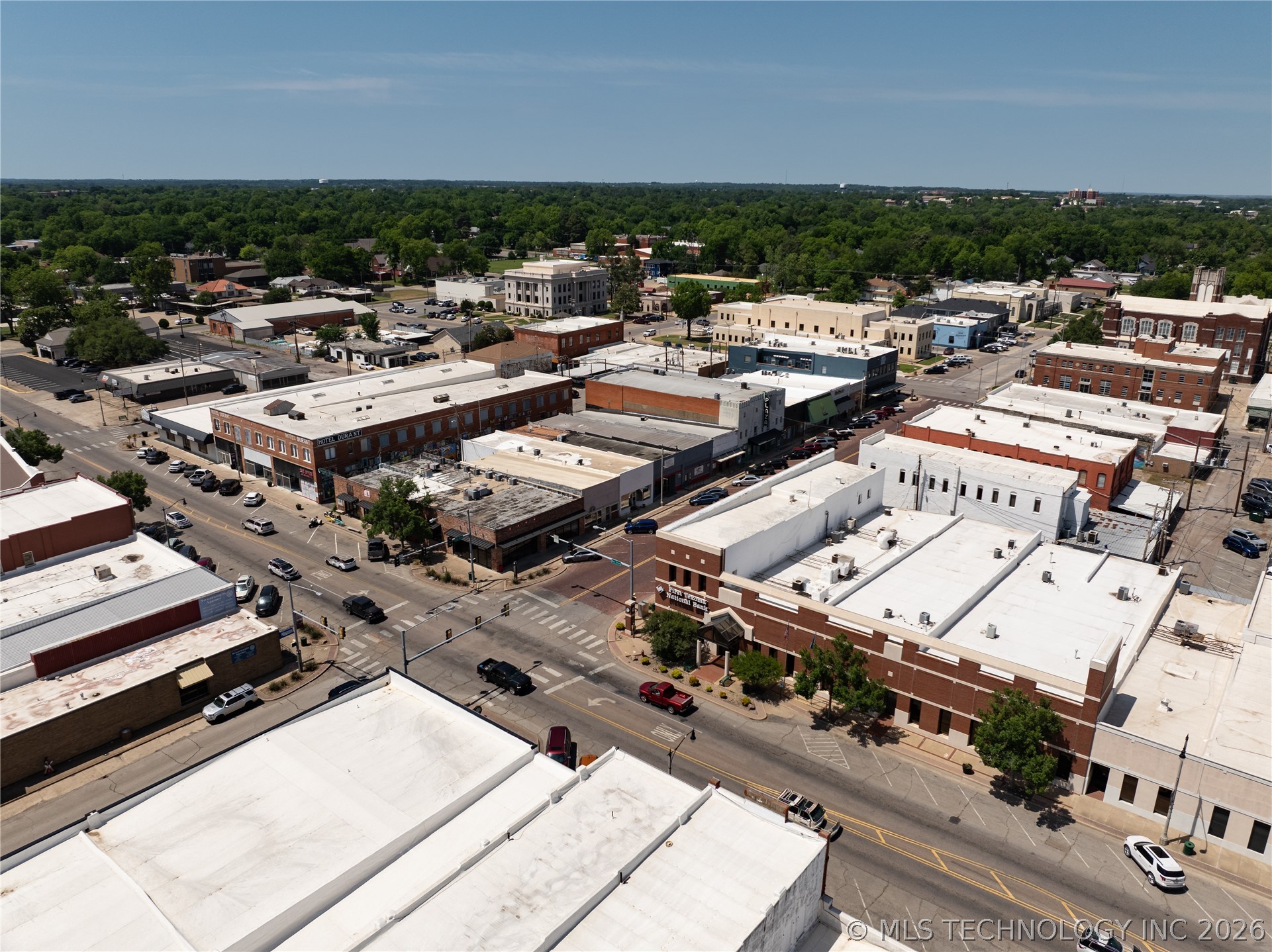 107 N 3rd Avenue Durant OK 74701