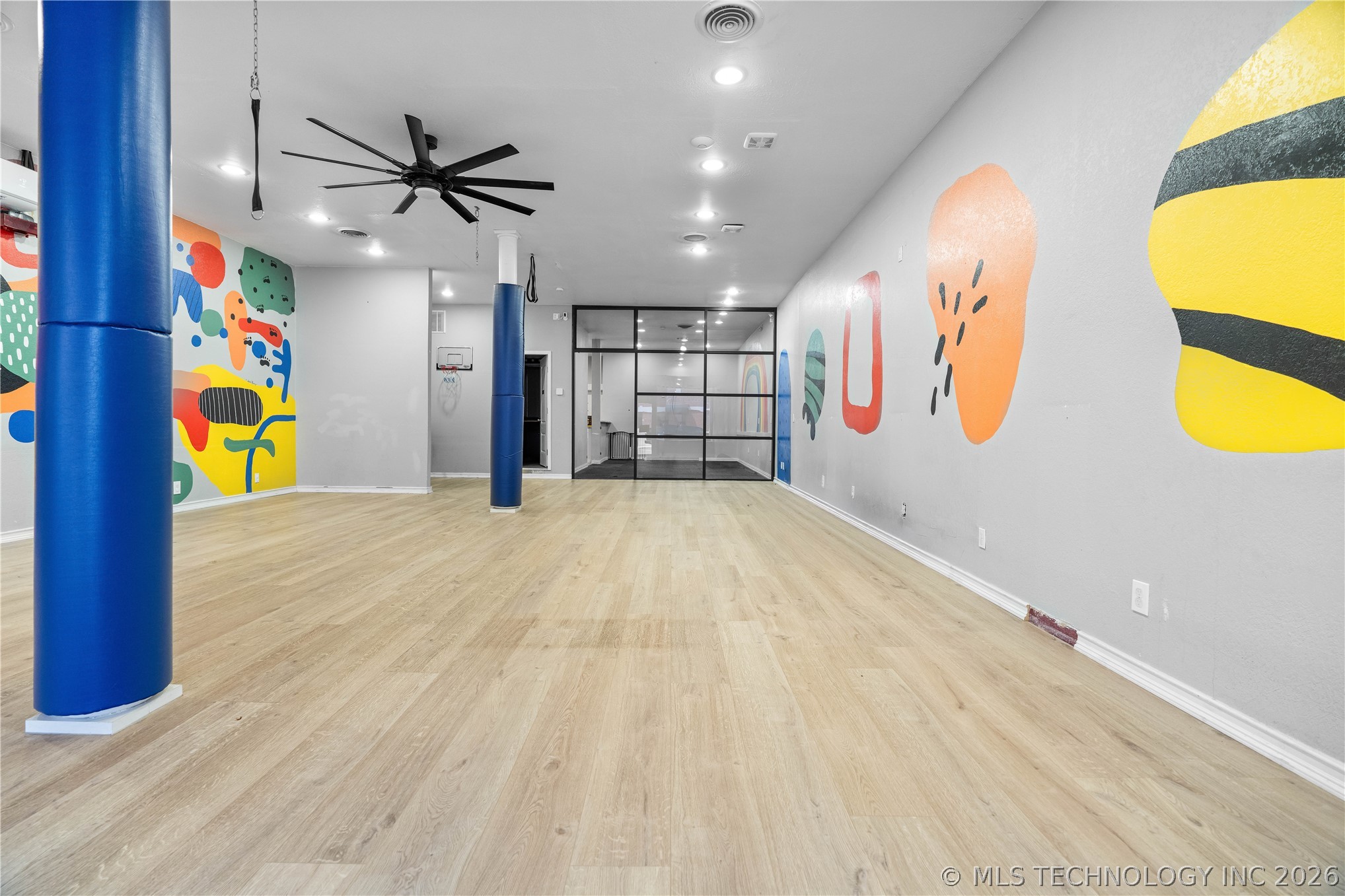 107 N 3rd Avenue Durant OK 74701