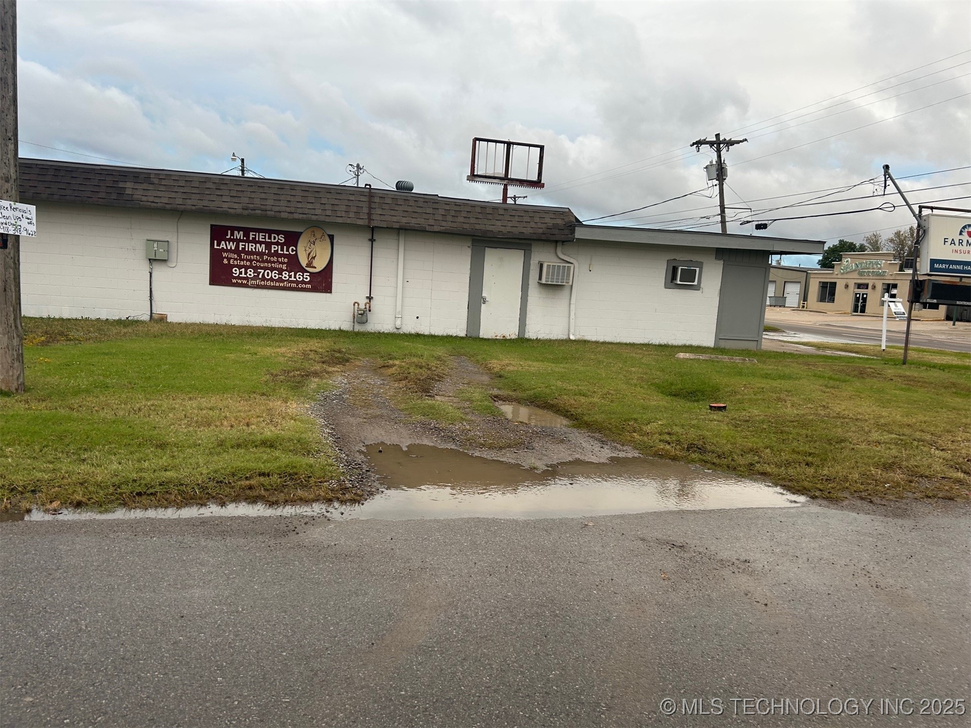 603 W Cherokee Street Wagoner OK 74467