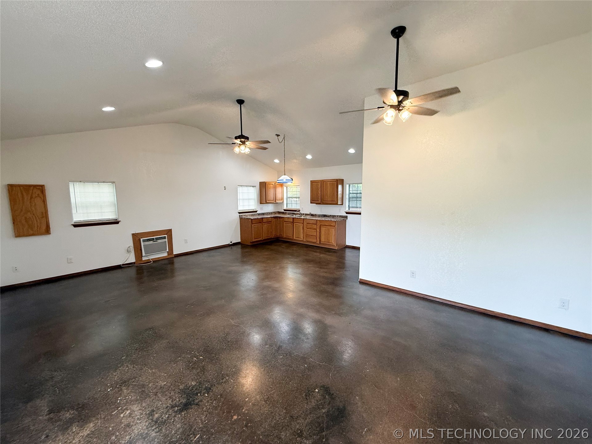 18147 Us Highway 70 Lone Grove OK 73443