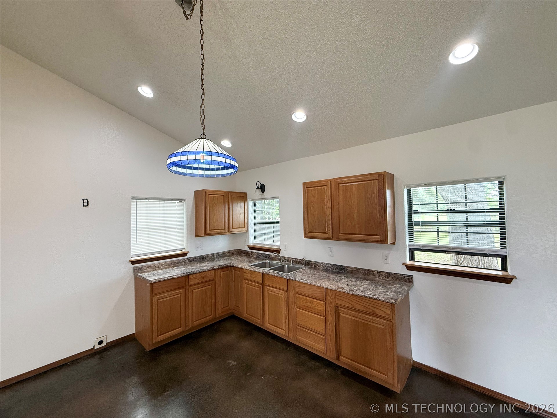 18147 Us Highway 70 Lone Grove OK 73443