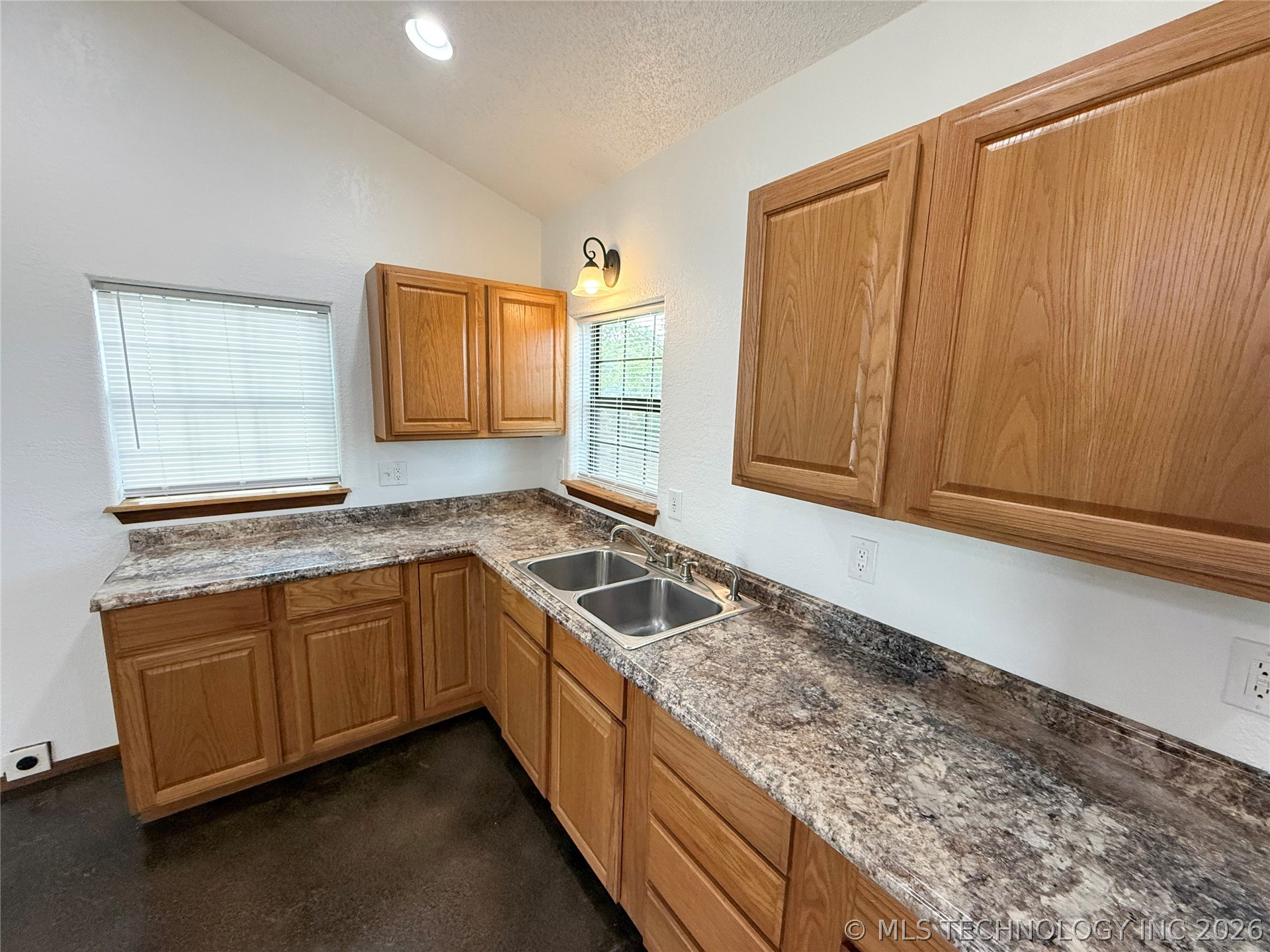 18147 Us Highway 70 Lone Grove OK 73443