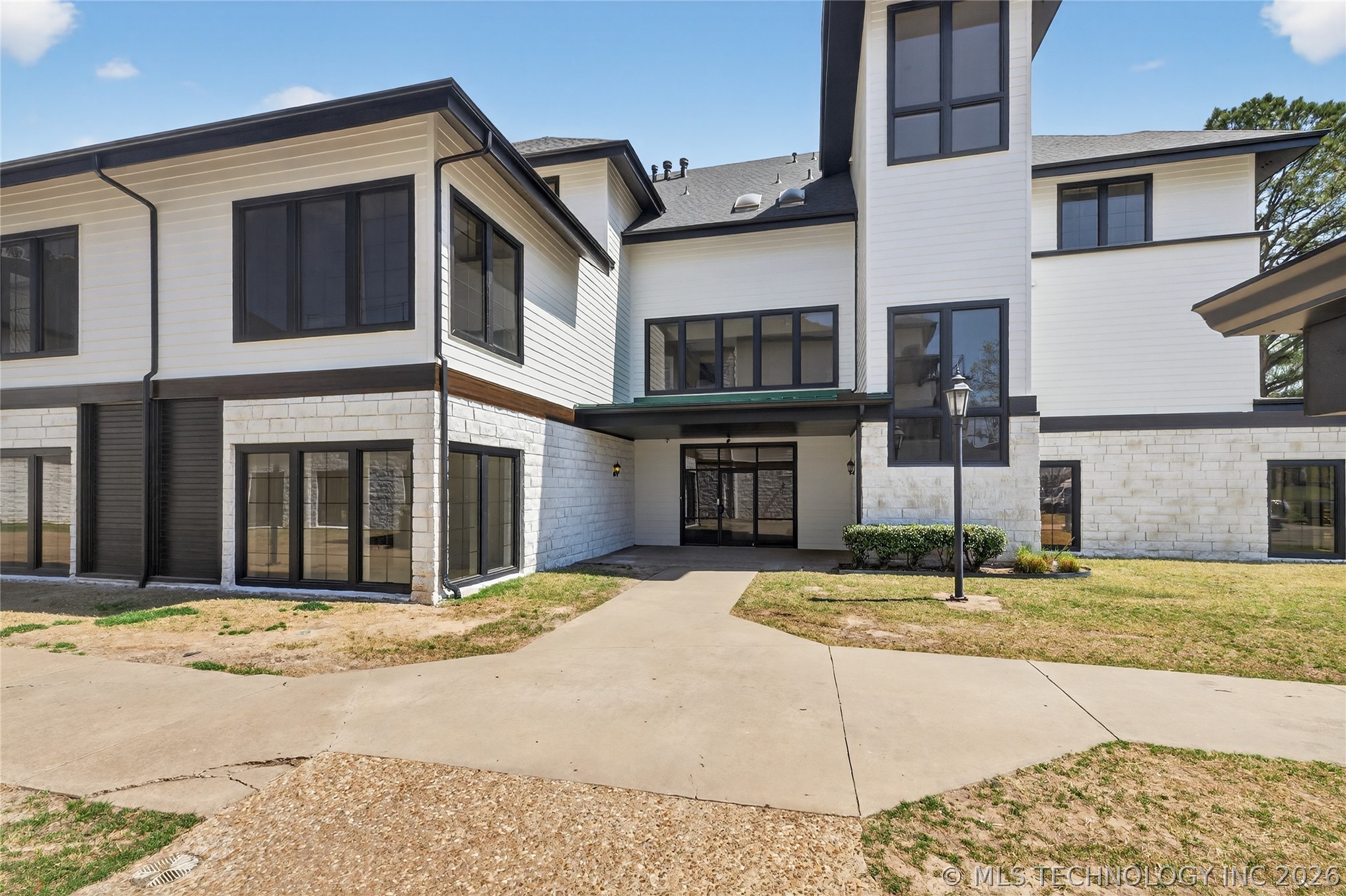 5555 E 71st Street Tulsa OK 74136