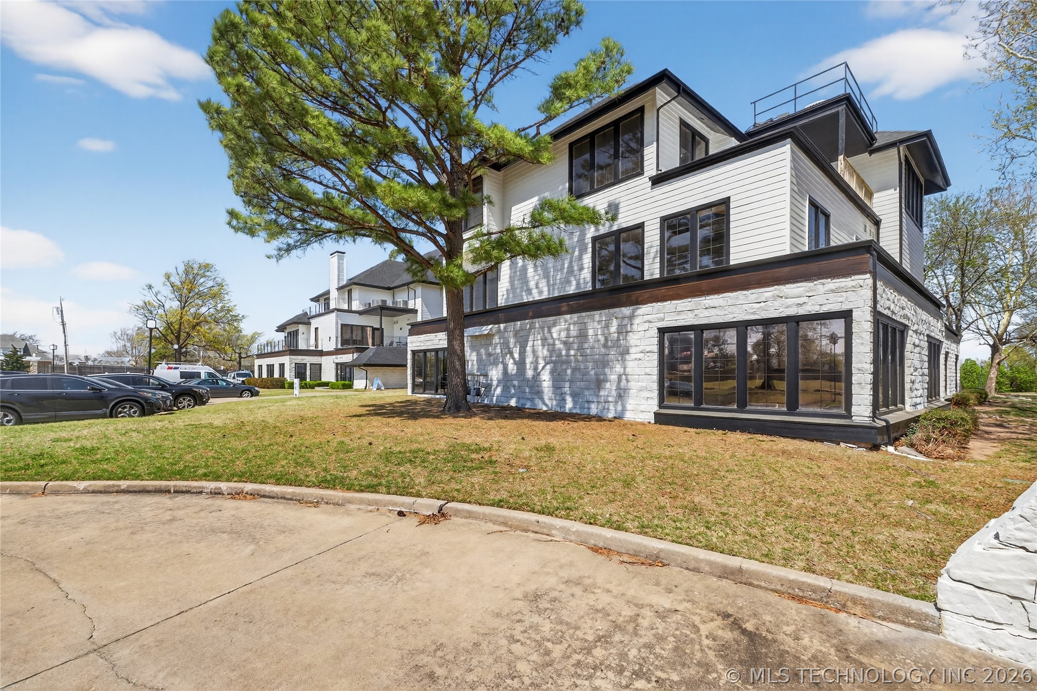 5555 E 71st Street Tulsa OK 74136