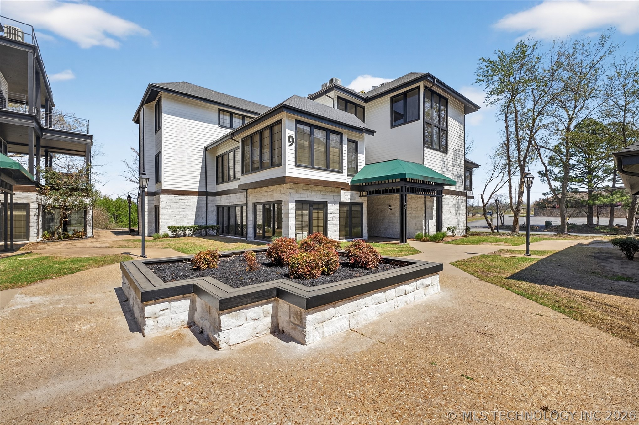5555 E 71st Street Tulsa OK 74136