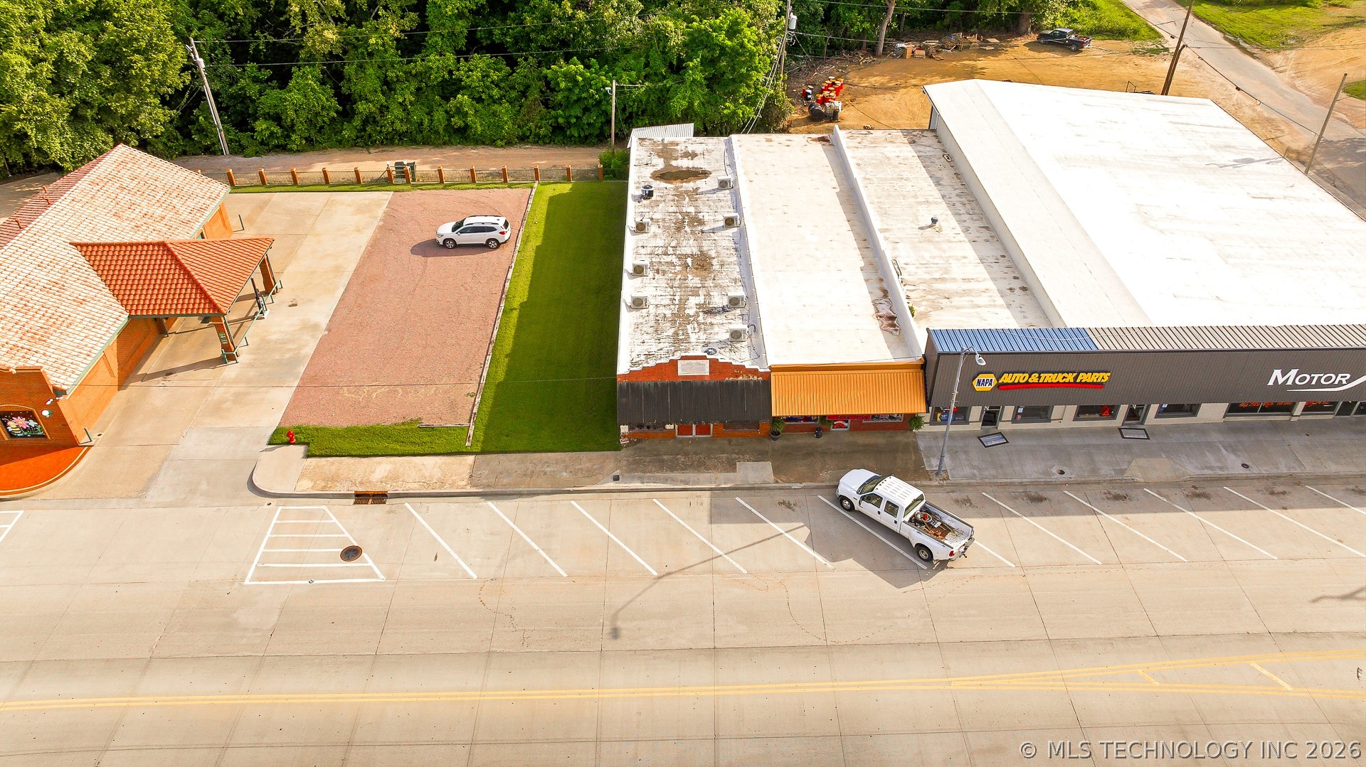 110 E Main Tishomingo OK 73460