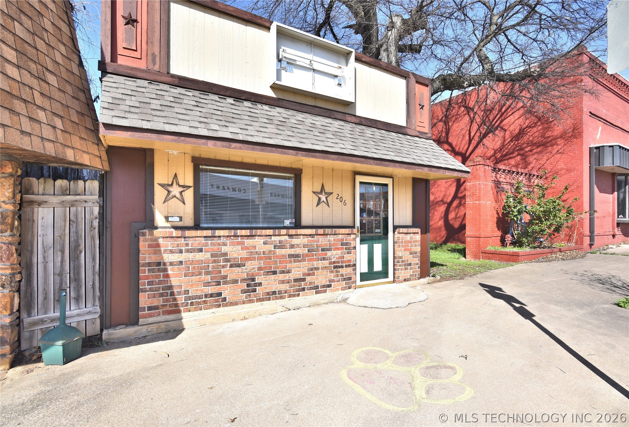 206 S Broadway Street Cleveland OK 74020