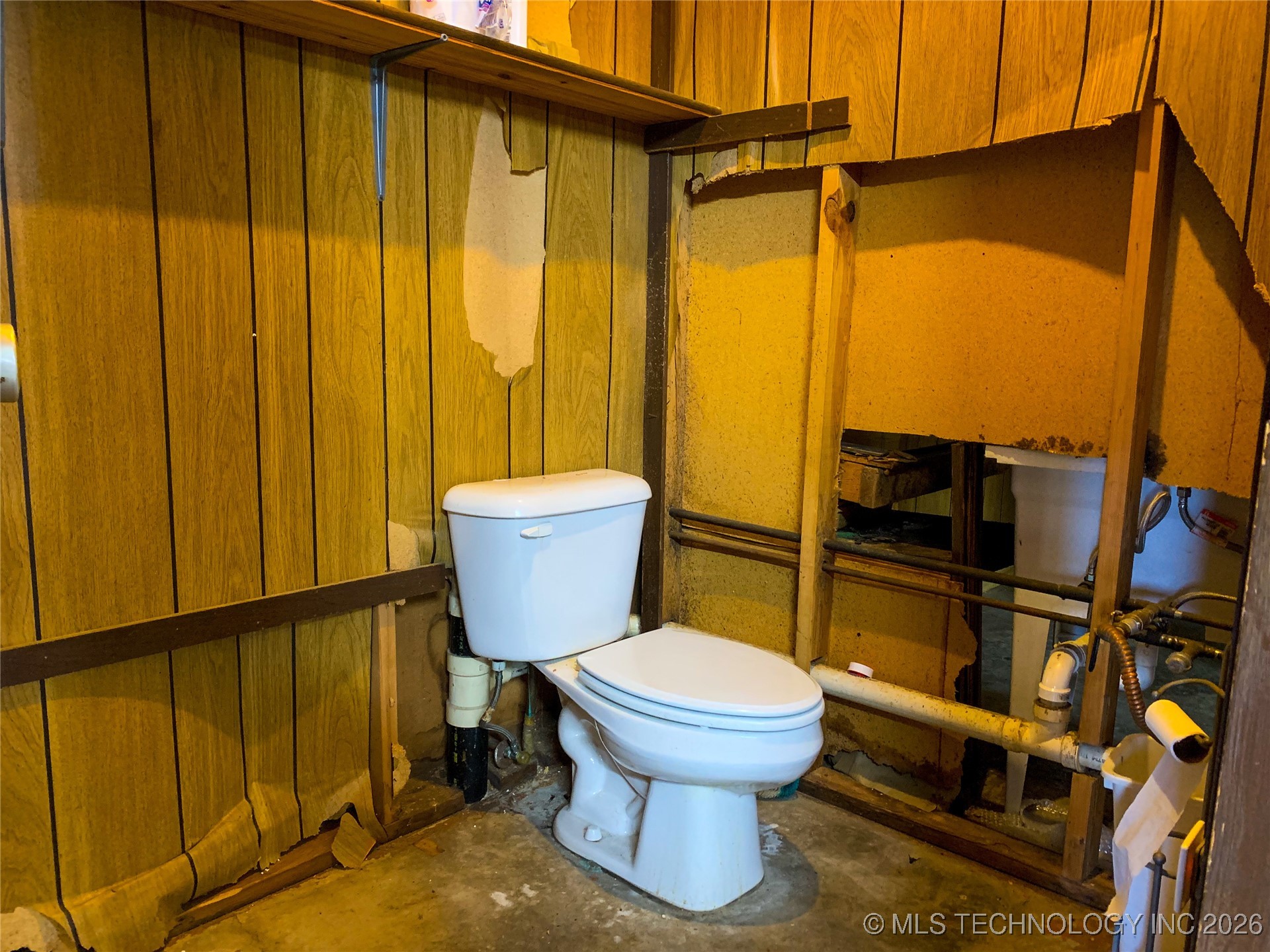 423 S Hazel Street Grove OK 74344