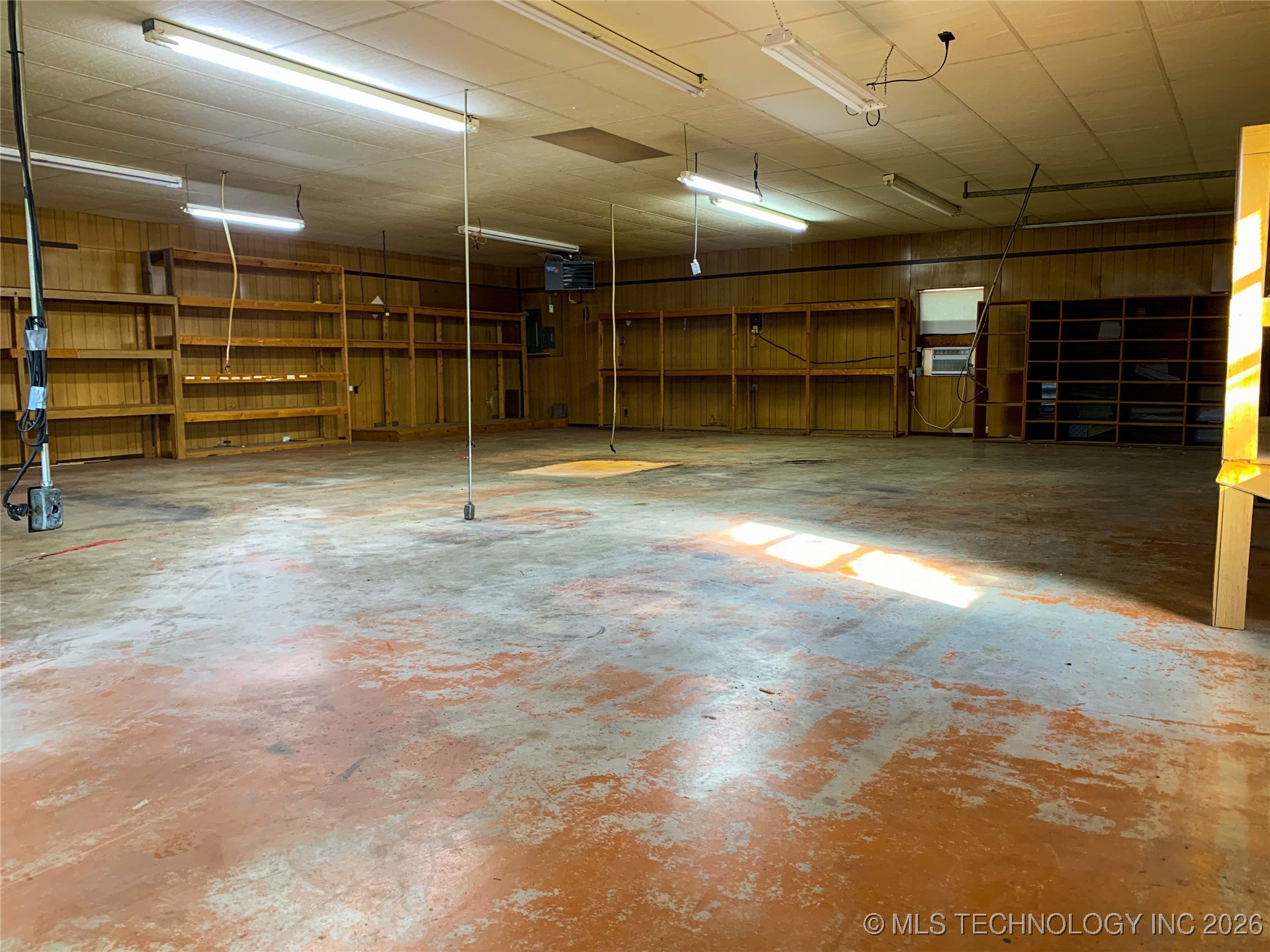 423 S Hazel Street Grove OK 74344