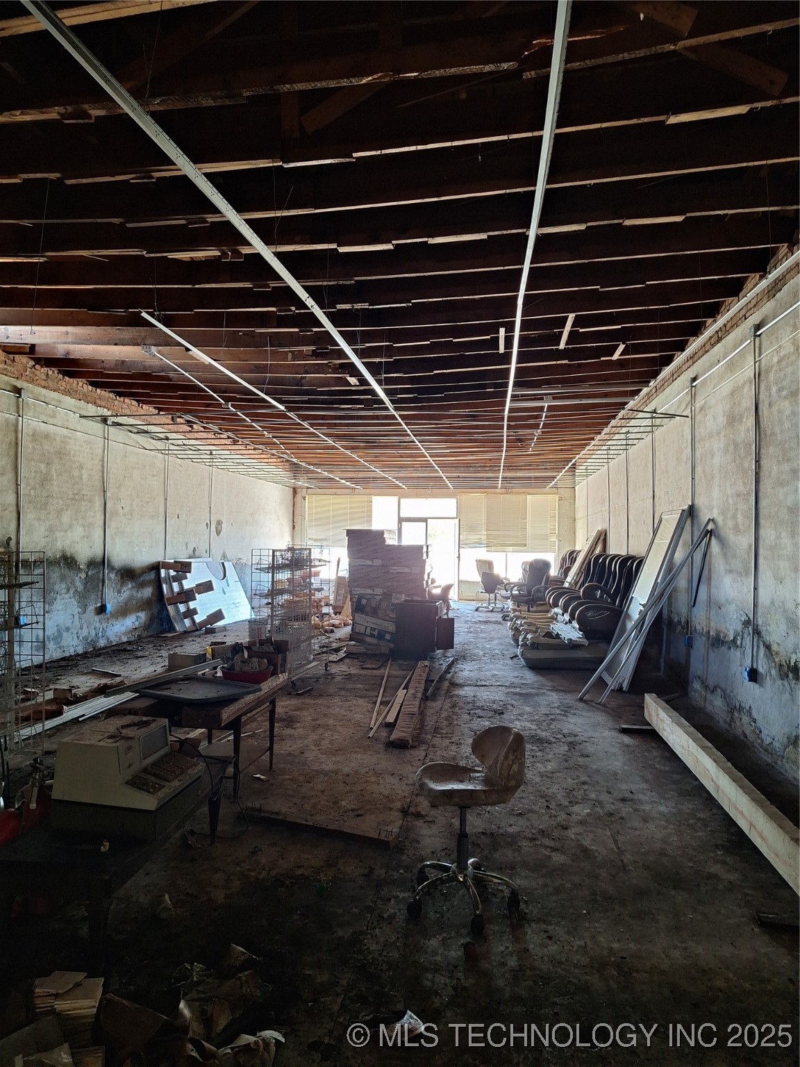 211 N Bdwy Konawa OK 74849