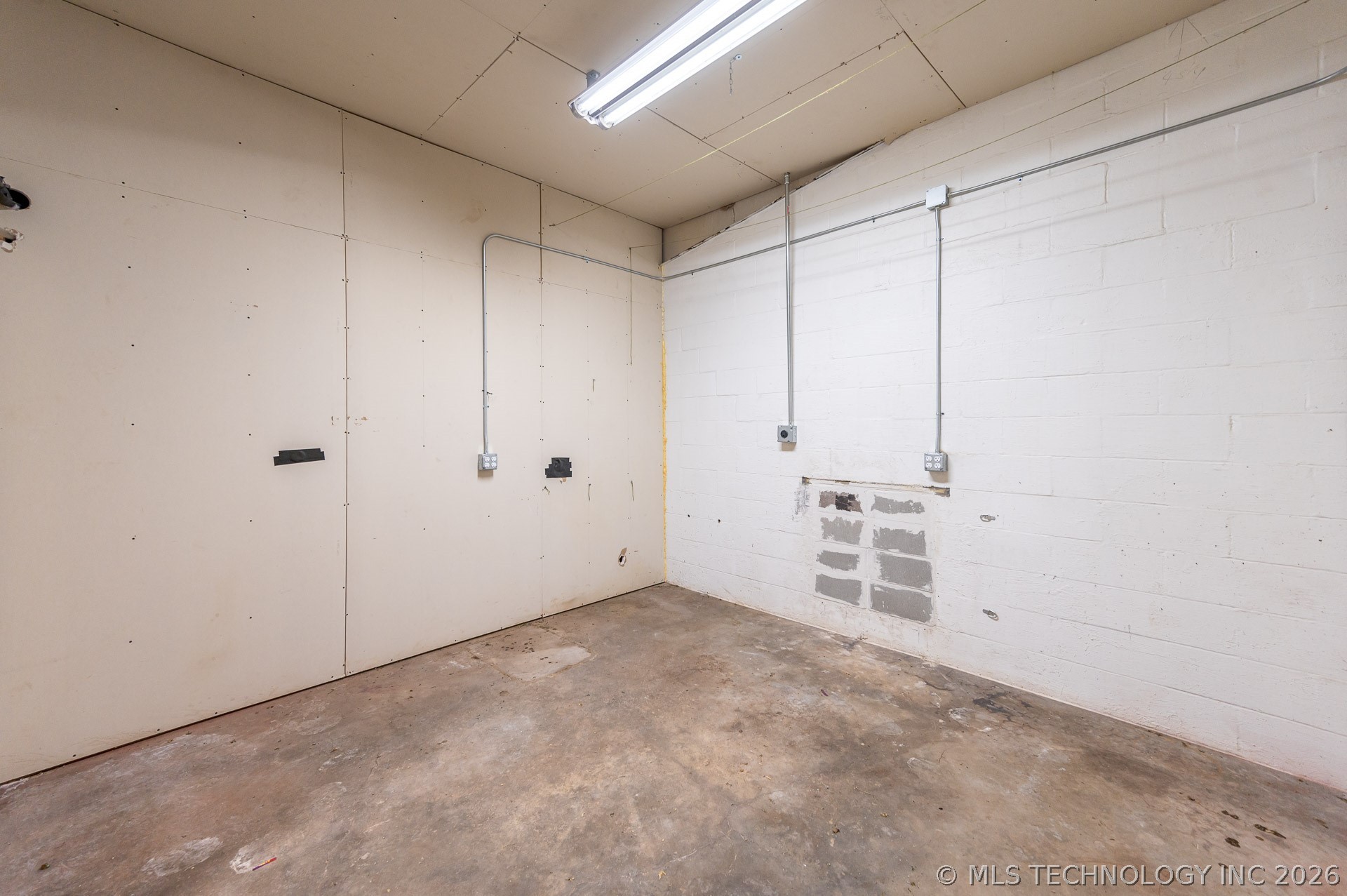 1911 A Street Ada OK 74820