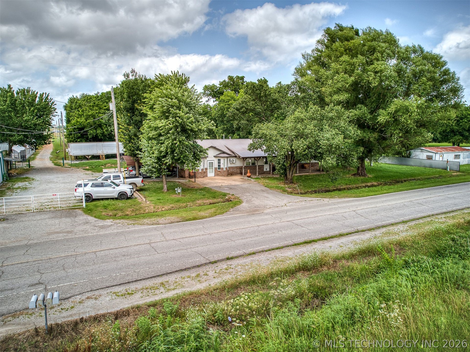 611 W Joe Koelsch Drive Locust Grove OK 74352