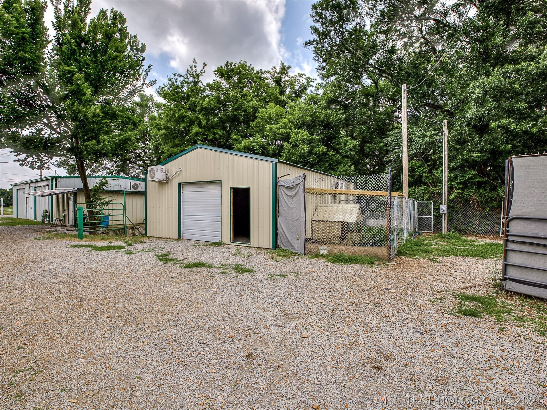 611 W Joe Koelsch Drive Locust Grove OK 74352