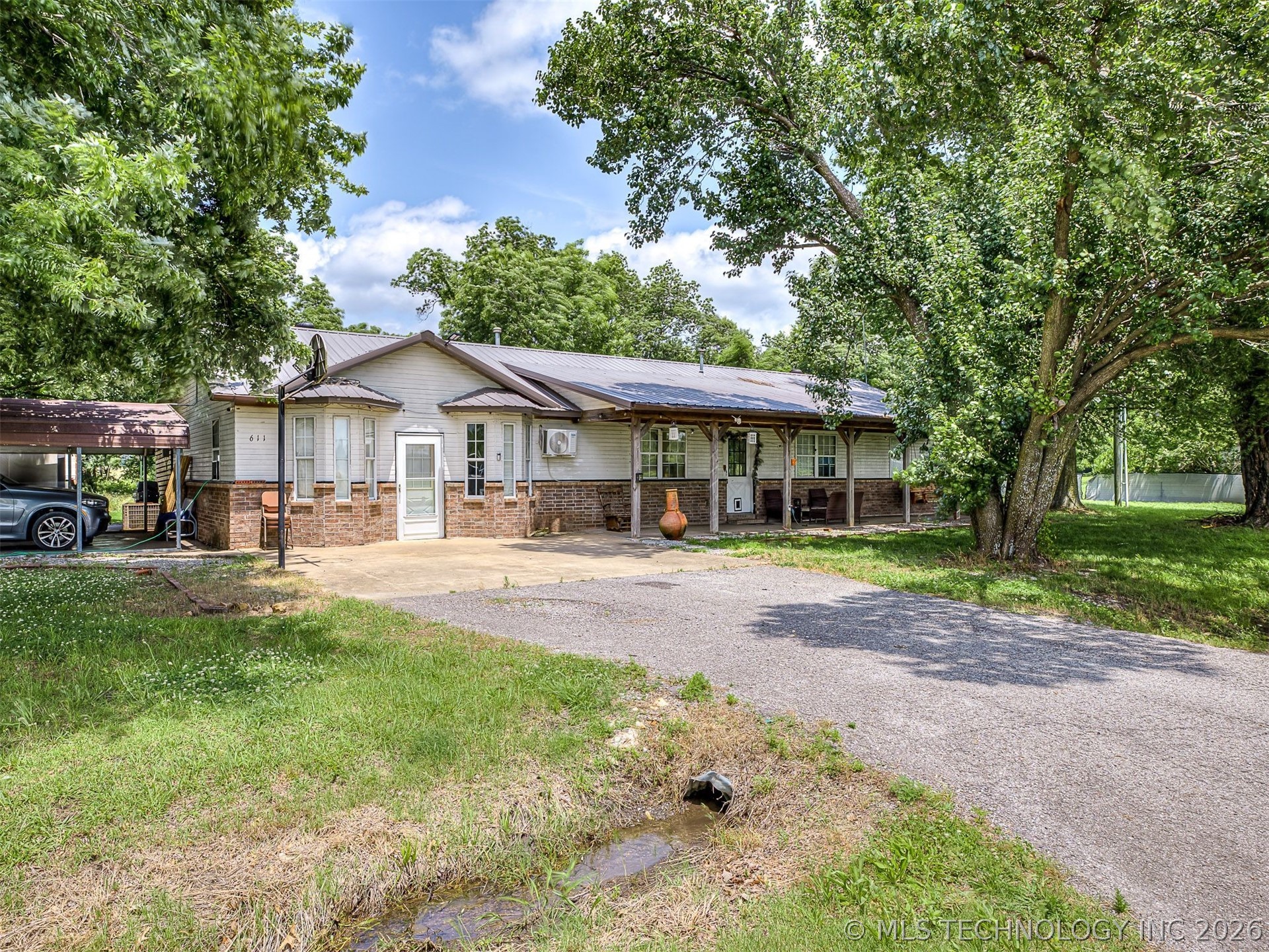 611 W Joe Koelsch Drive Locust Grove OK 74352