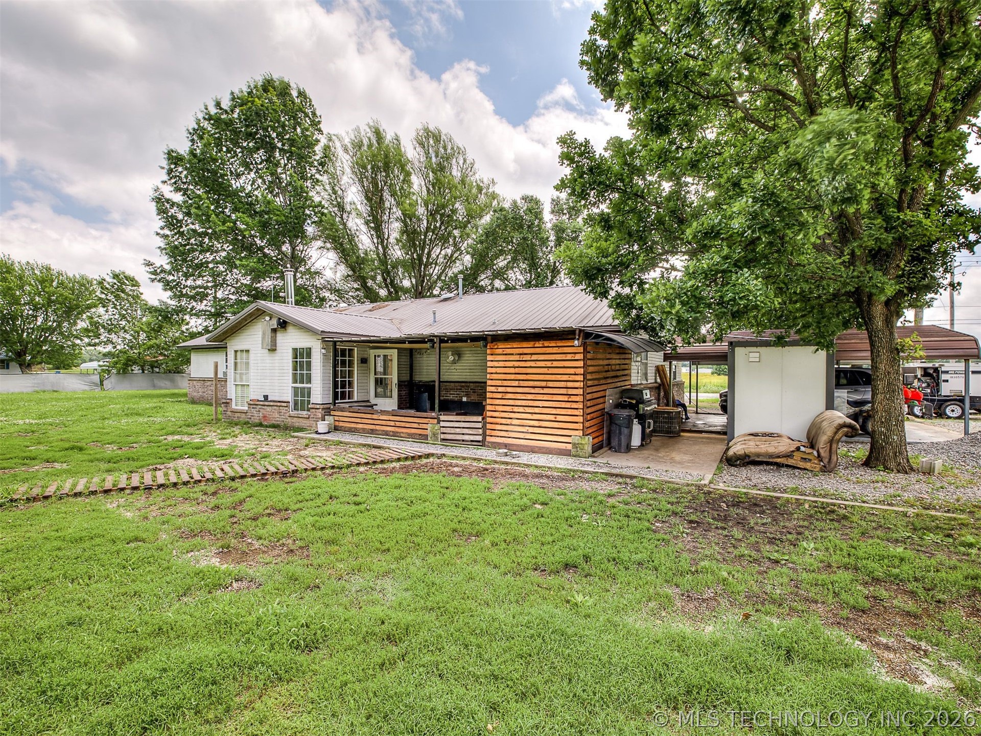 611 W Joe Koelsch Drive Locust Grove OK 74352